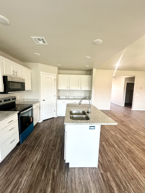 3216 Seabiscuit Street Property Photo 2