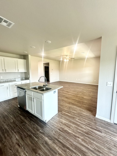 3216 Seabiscuit Street Property Photo 4