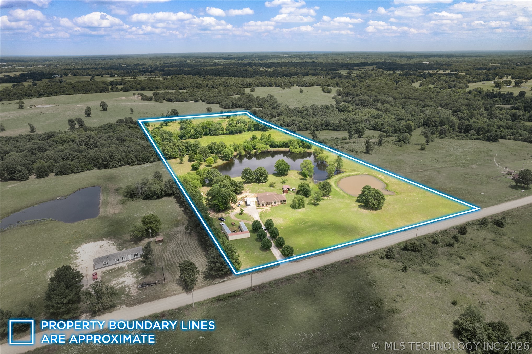 5764 S Carr Pen Property Photo 1