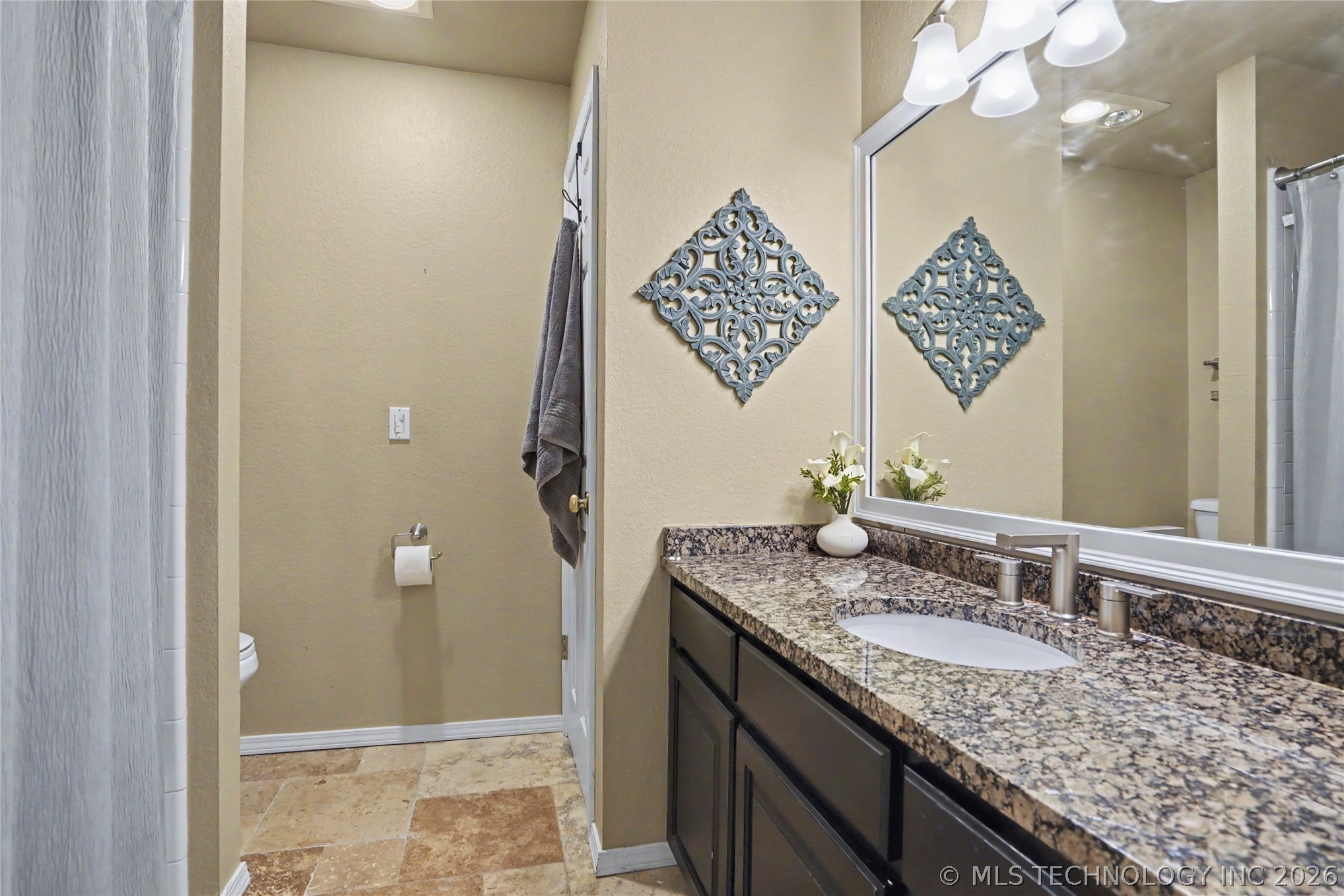 107 S Yellowood Avenue Property Photo 30