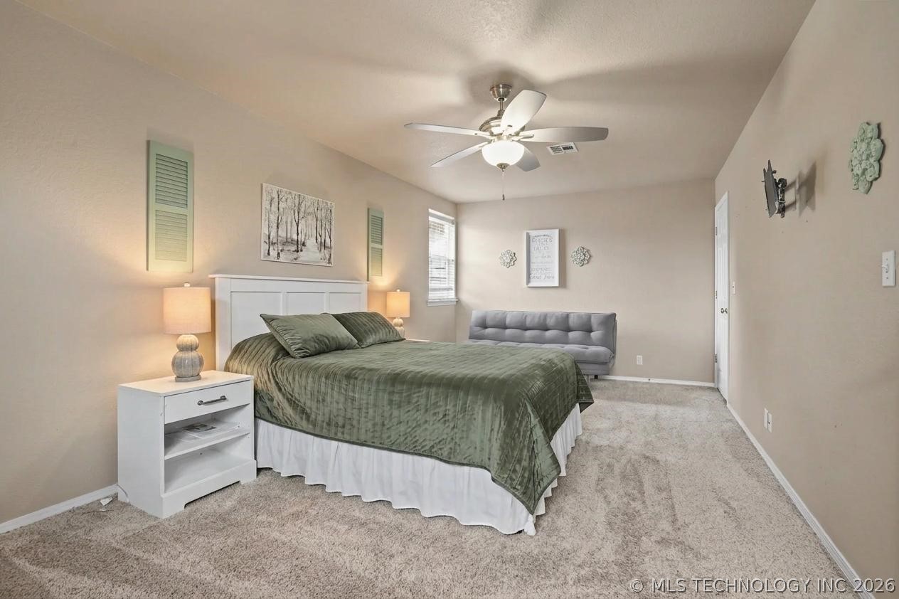 107 S Yellowood Avenue Property Photo 35