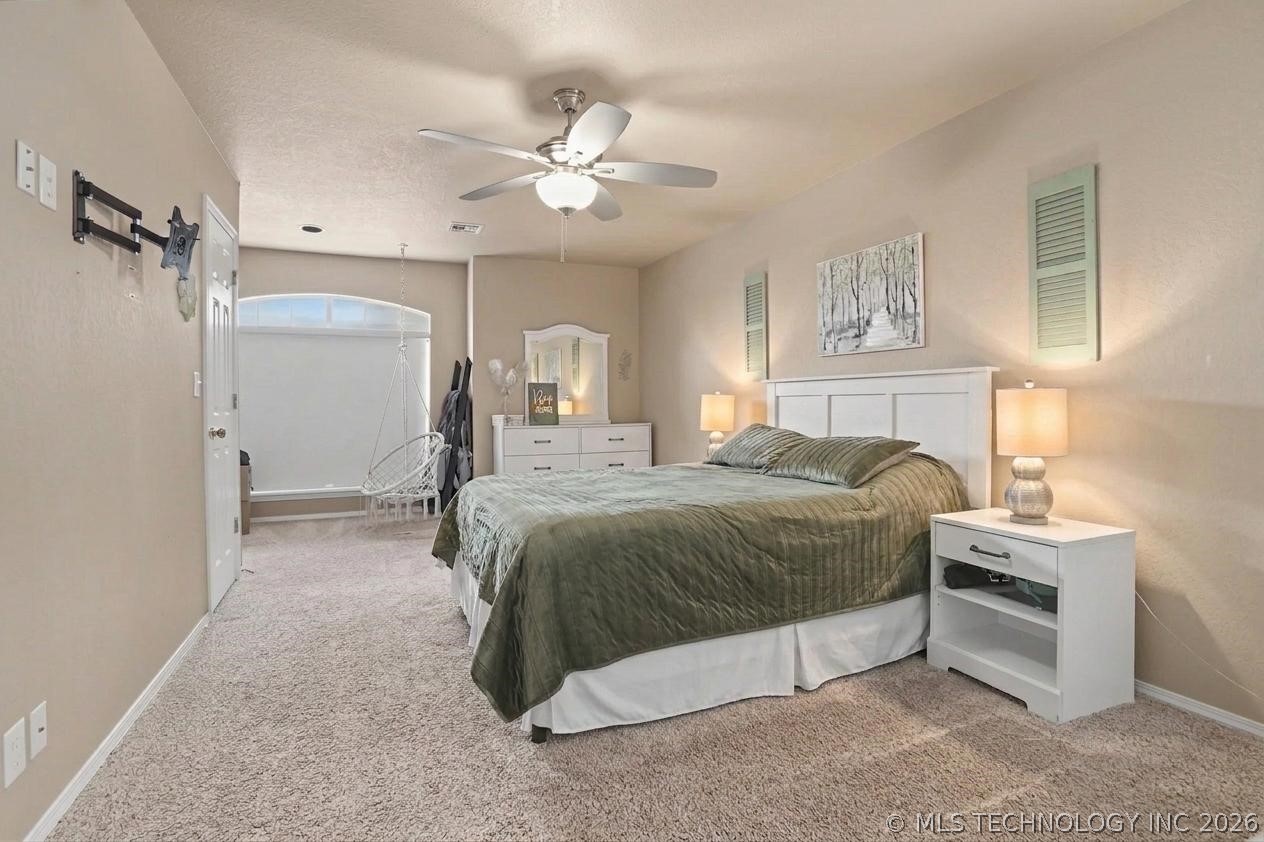 107 S Yellowood Avenue Property Photo 36