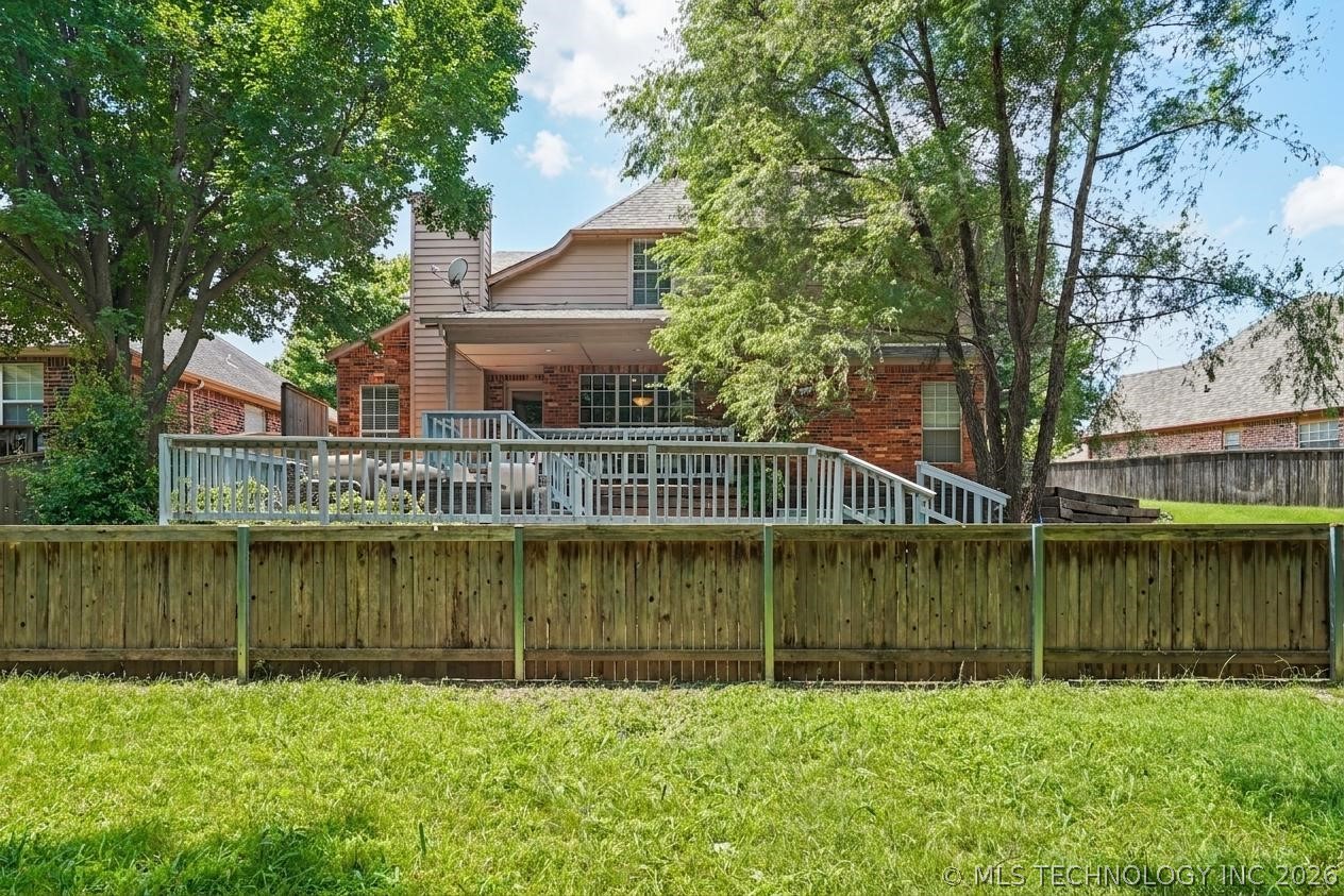 107 S Yellowood Avenue Property Photo 41