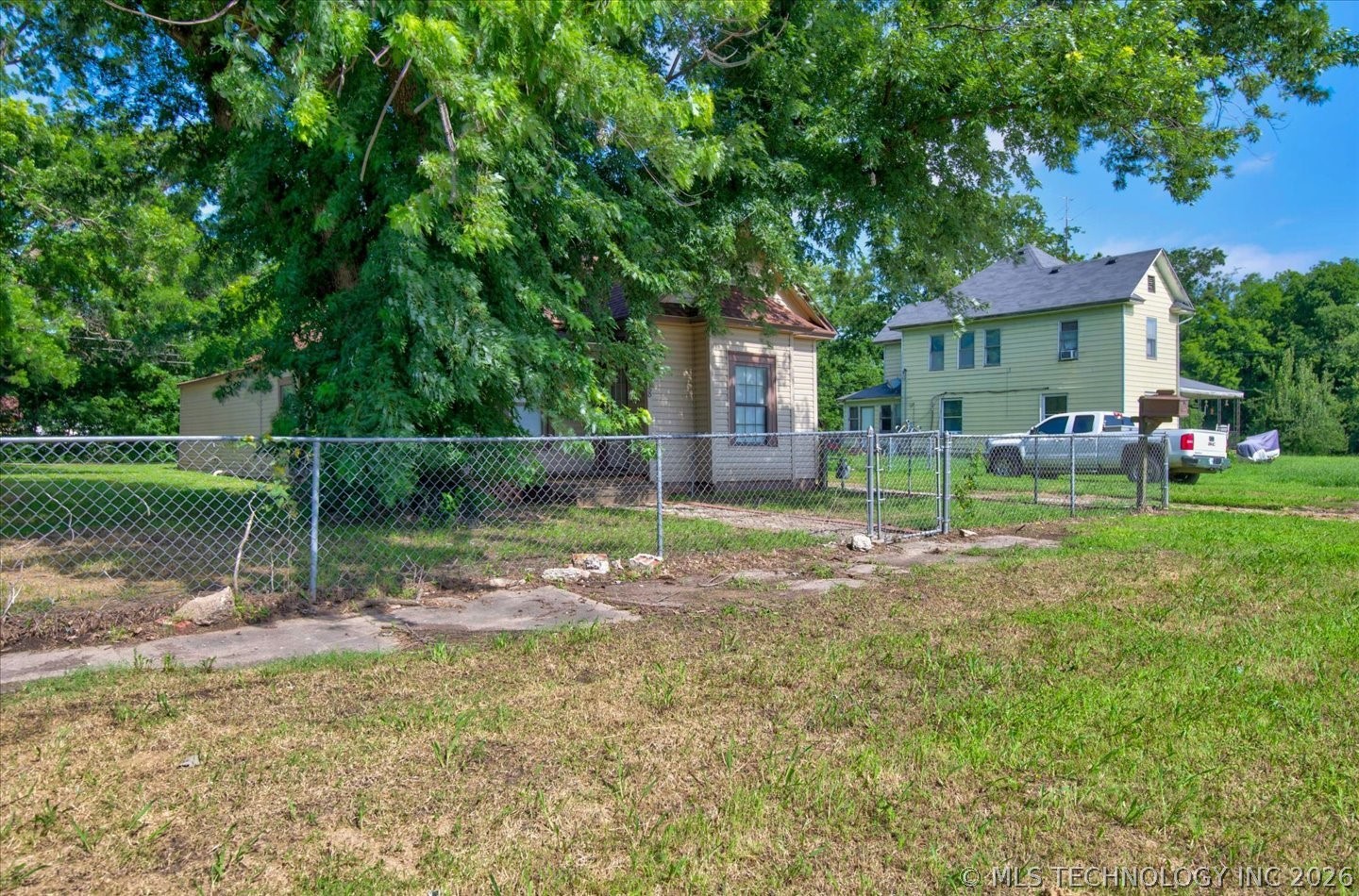 318 S Pecan Street Property Photo 8