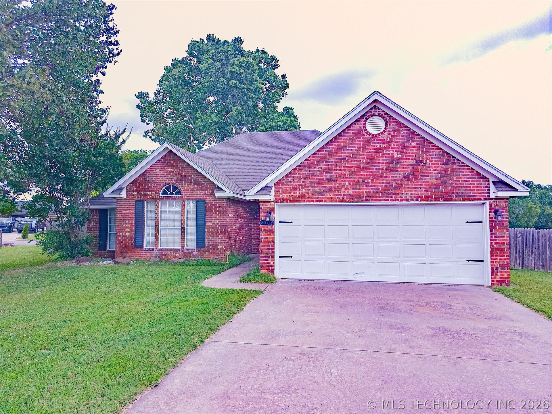 2704 Forrest Circle Property Photo 2