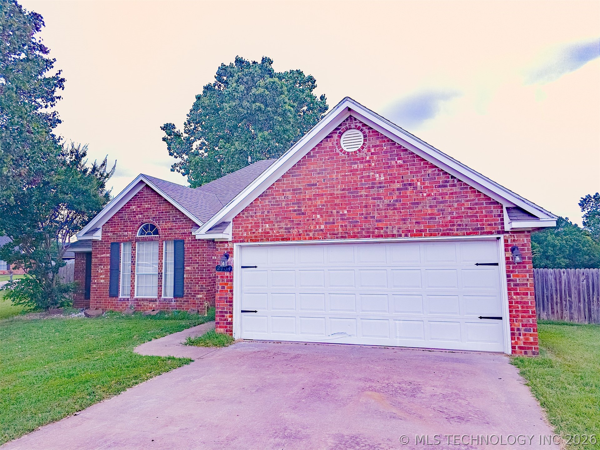 2704 Forrest Circle Property Photo 4