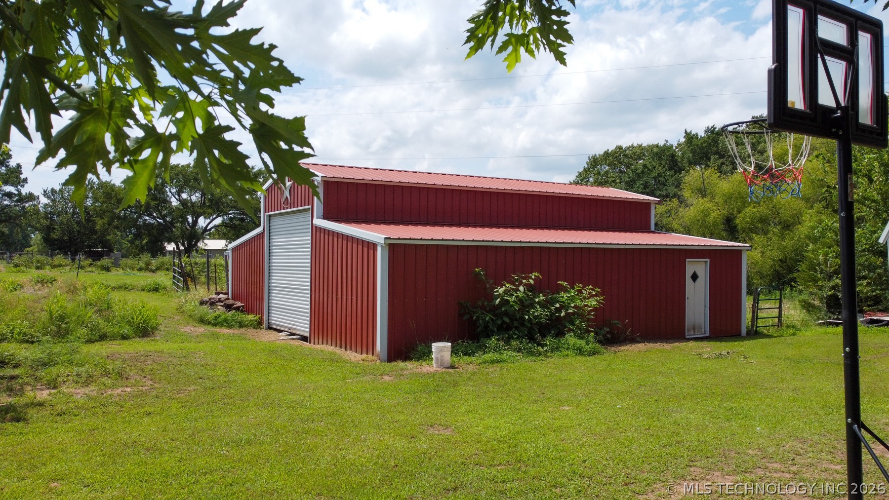 369084 E 960 Road Property Photo 7