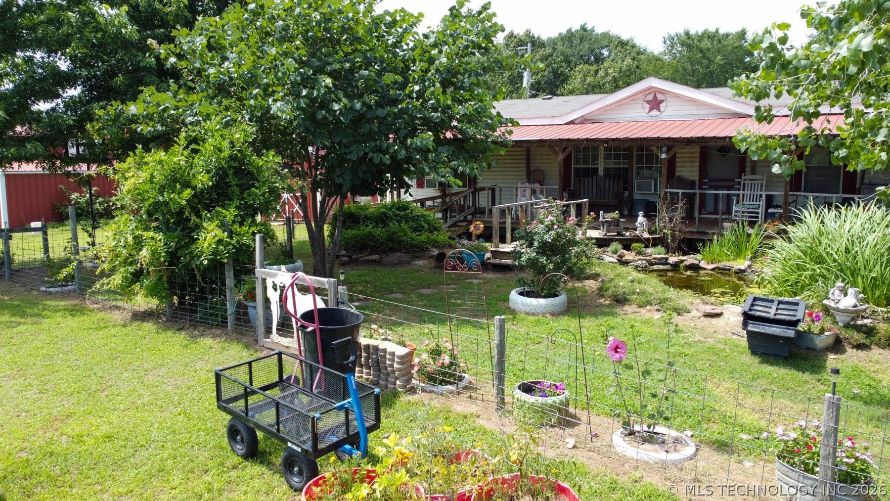 369084 E 960 Road Property Photo 8