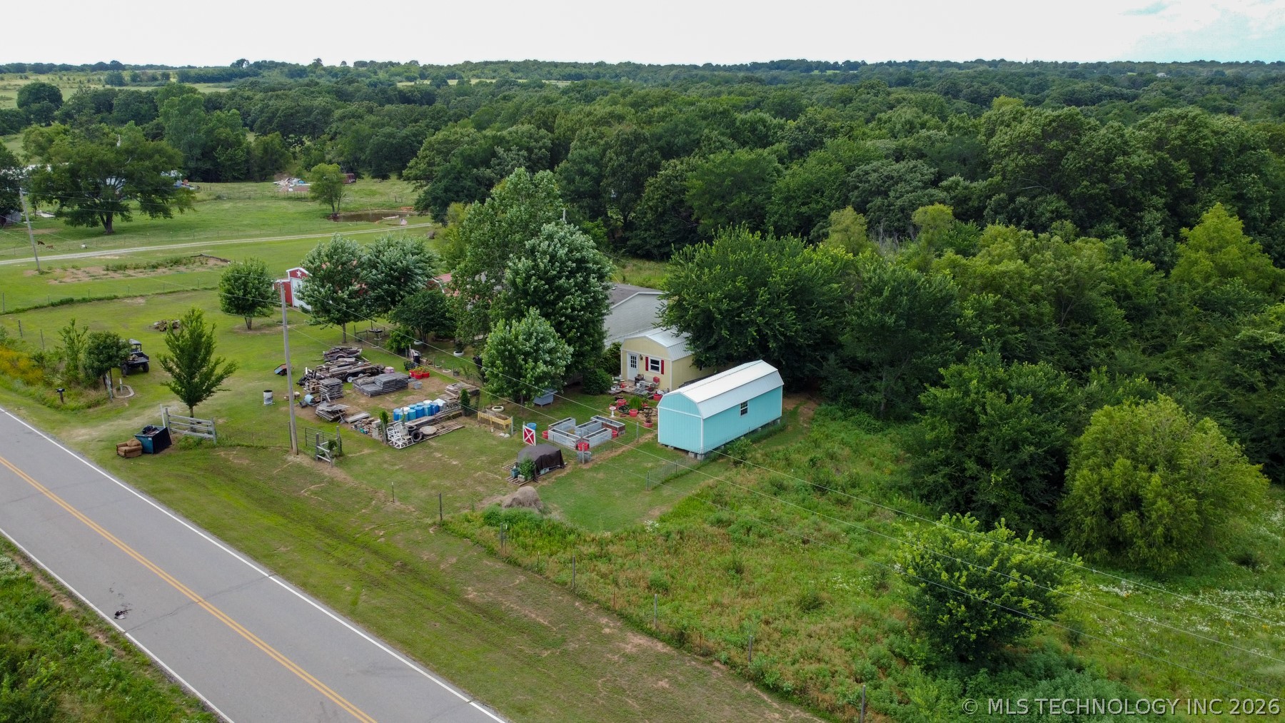 369084 E 960 Road Property Photo 10