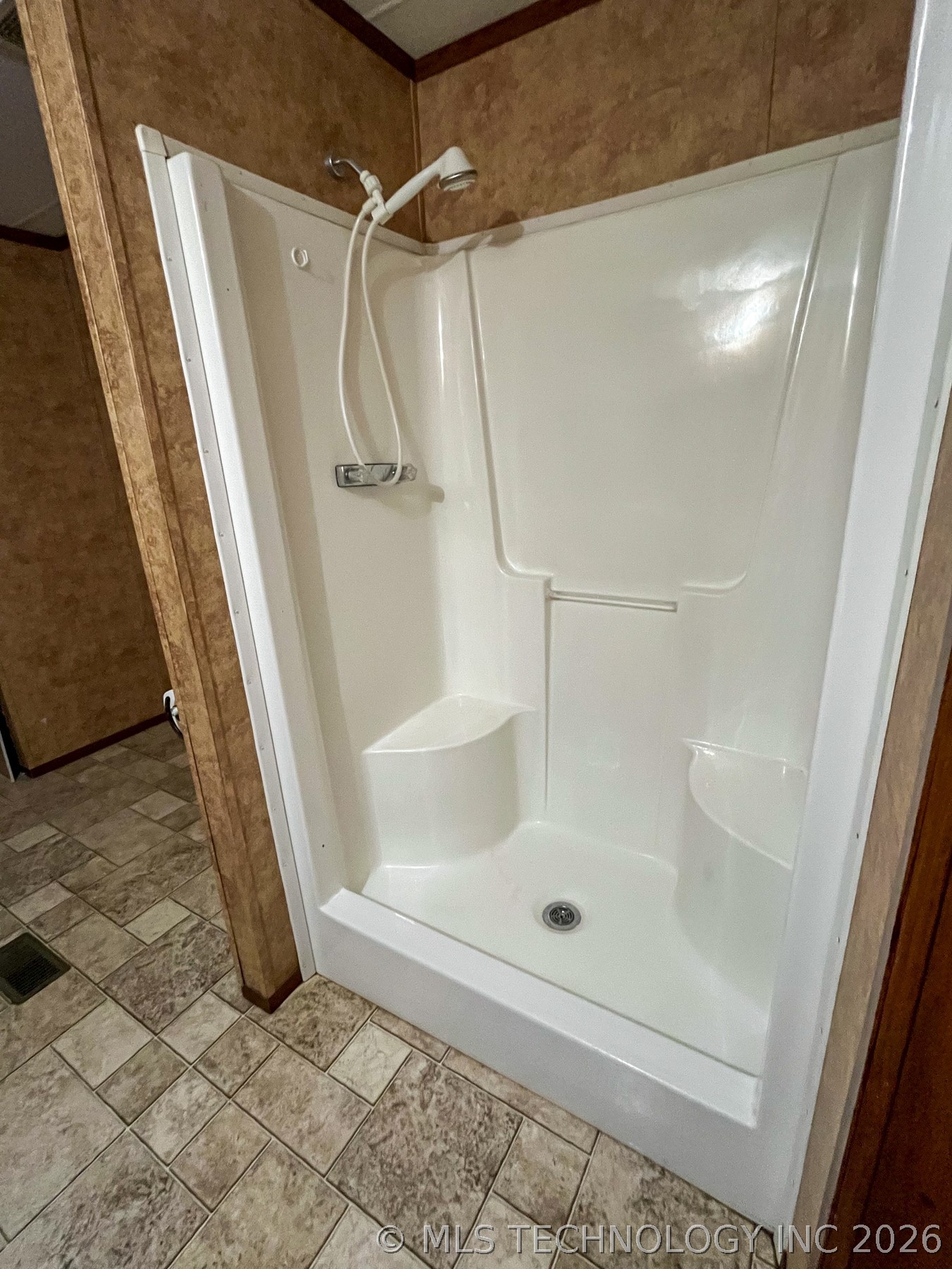 369084 E 960 Road Property Photo 27