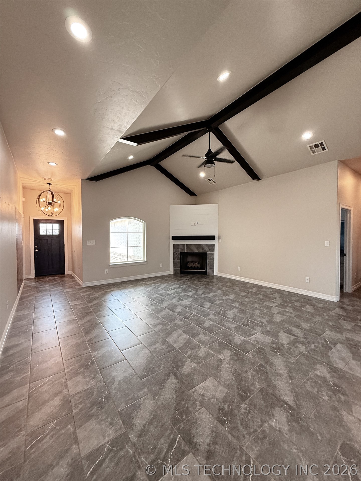 2807 Falling Leaves Drive Property Photo 5