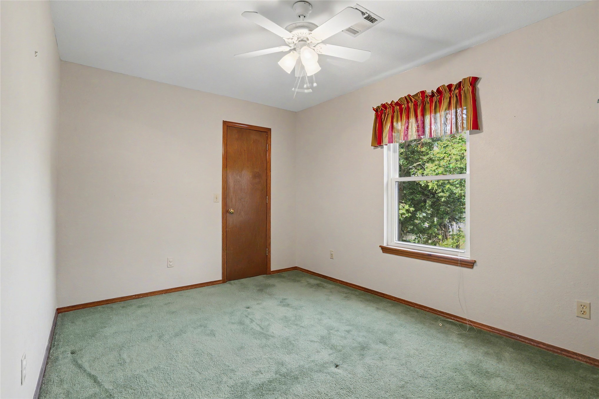 6710 S 29th West Avenue Property Photo 28