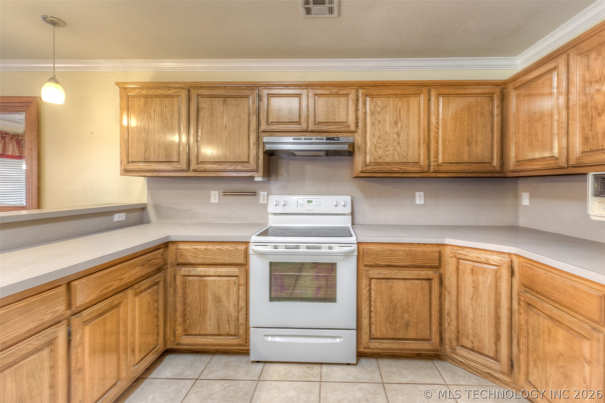 725 W 98th Street Property Photo 9