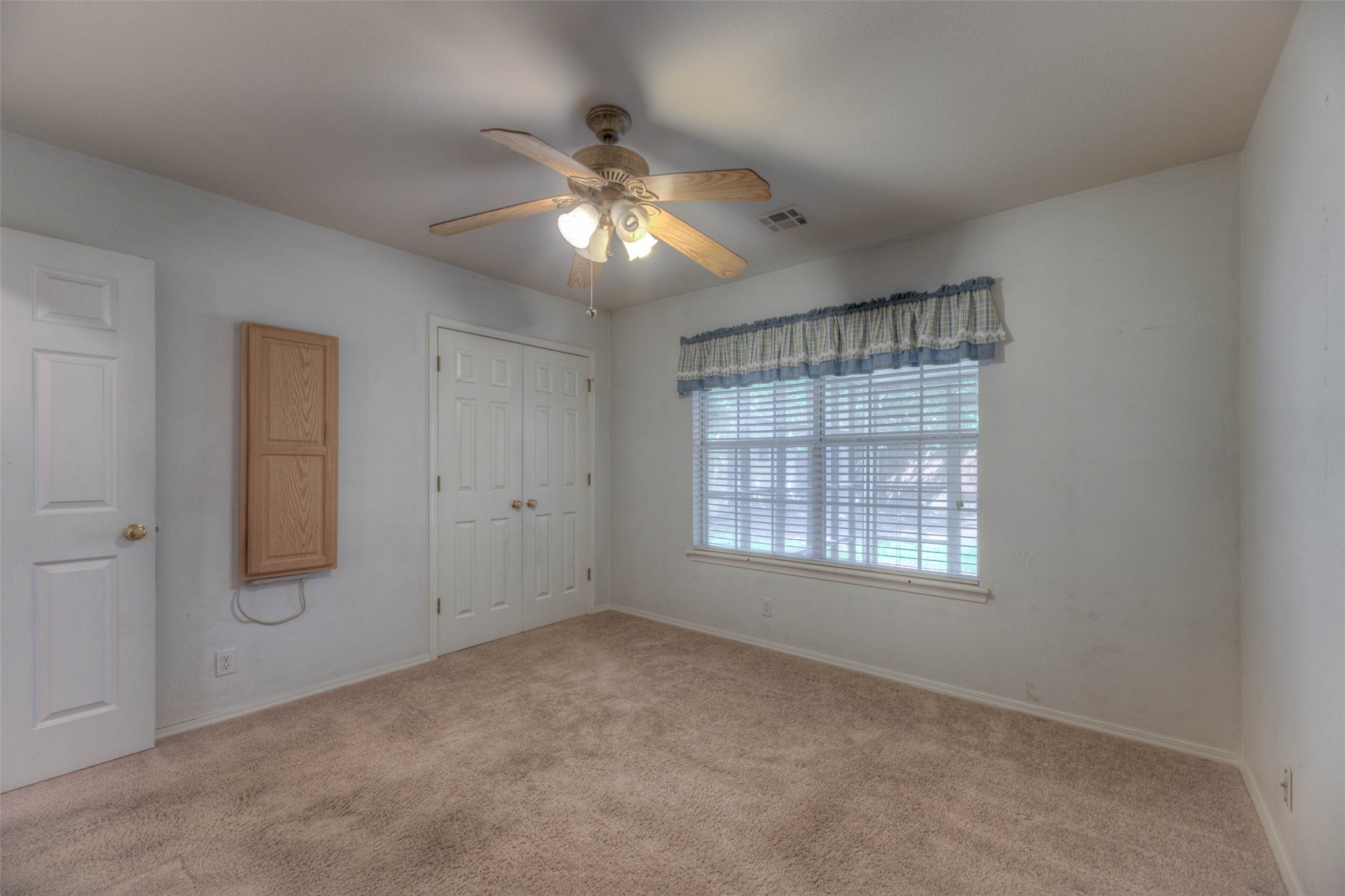 725 W 98th Street Property Photo 20