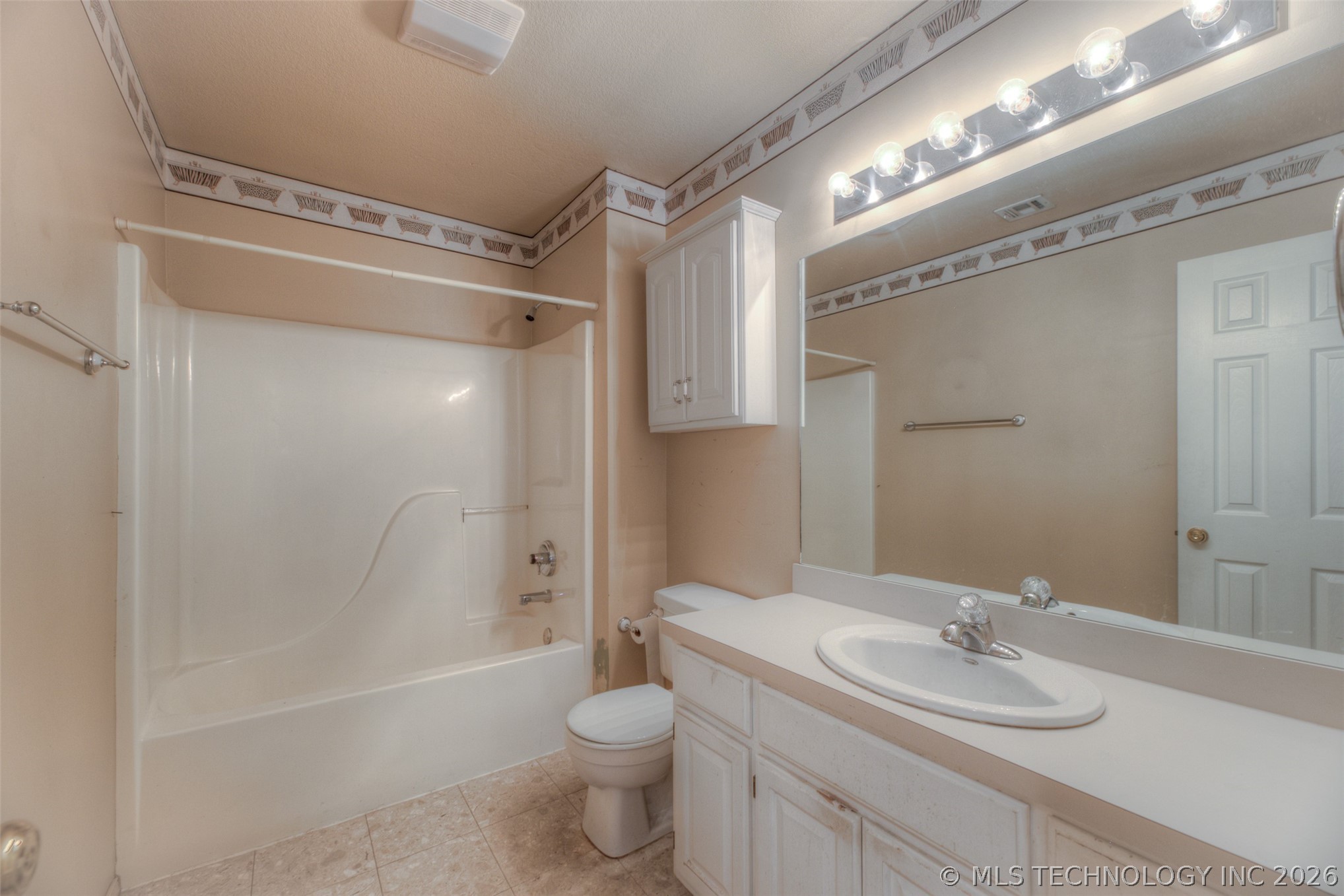 725 W 98th Street Property Photo 21