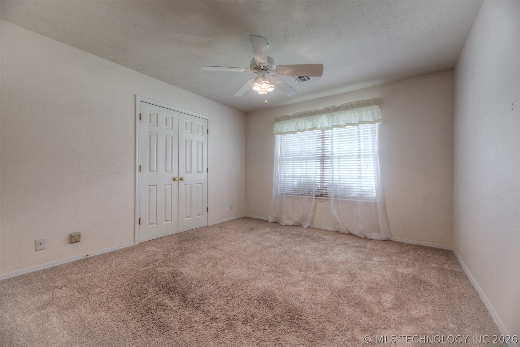 725 W 98th Street Property Photo 22