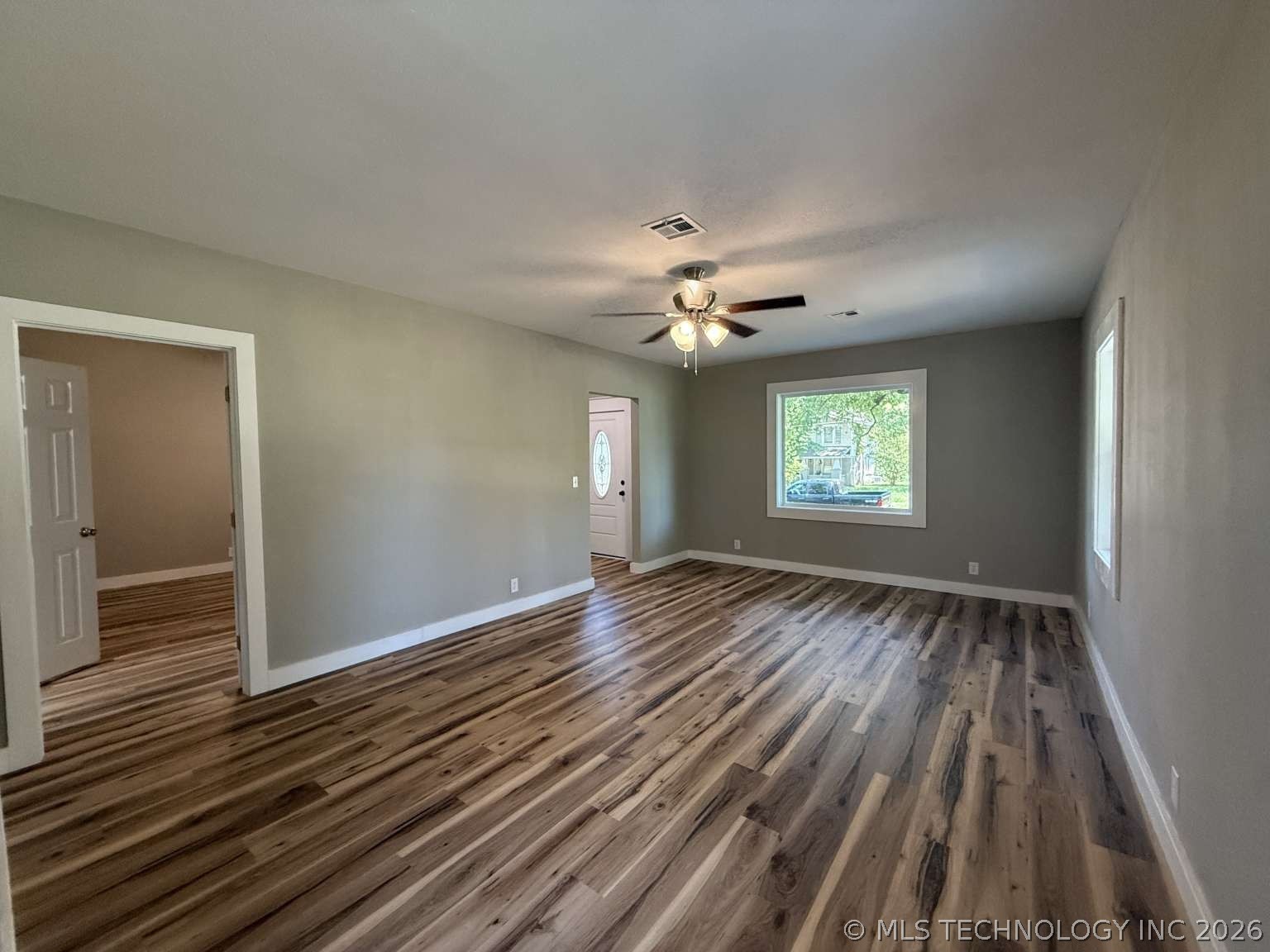 315 Lawrence Property Photo 8