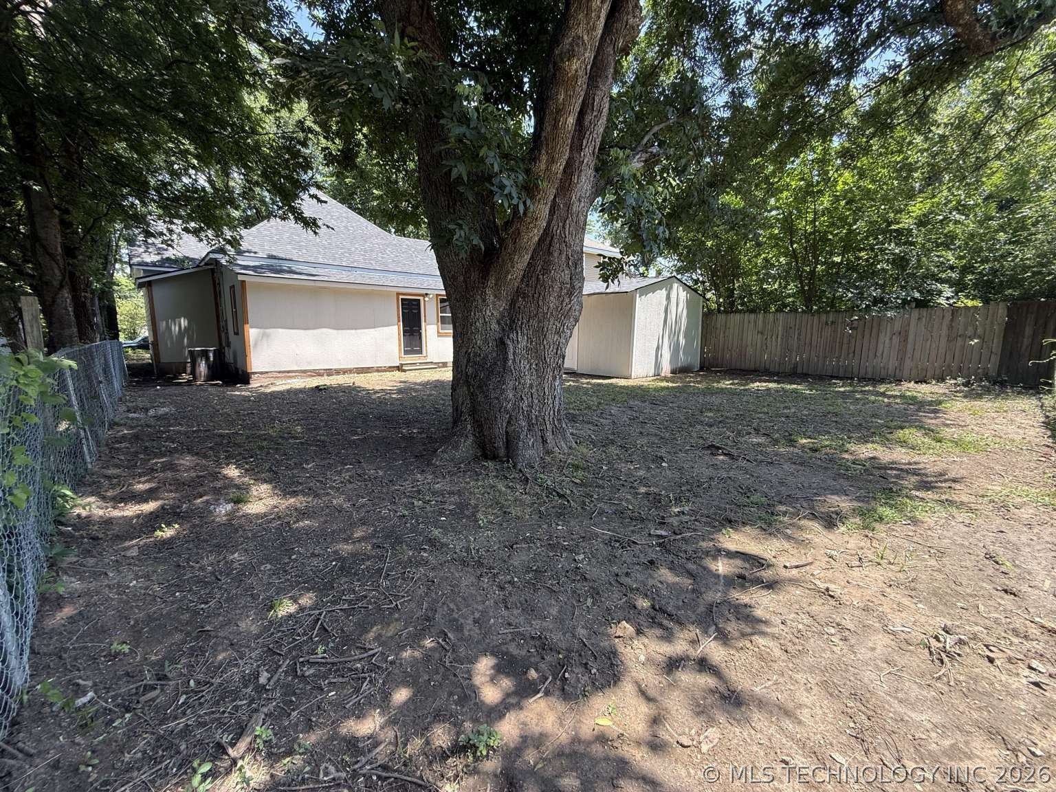 315 Lawrence Property Photo 42