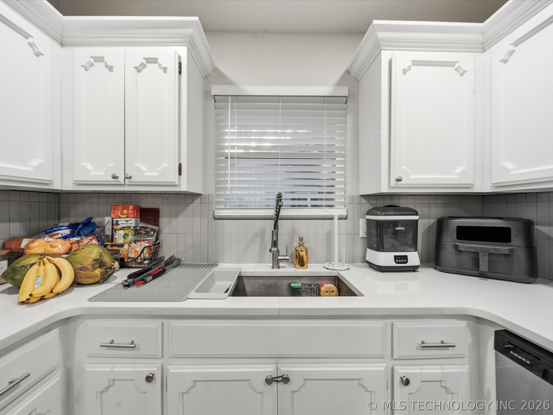 2508 E El Paso Street Property Photo 4