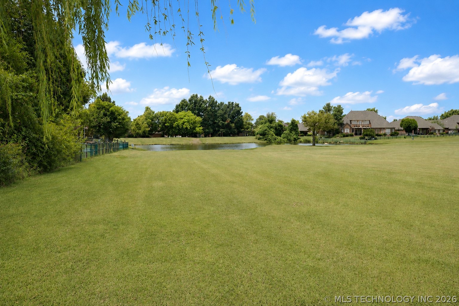 1532 W Trenton Street Property Photo 5