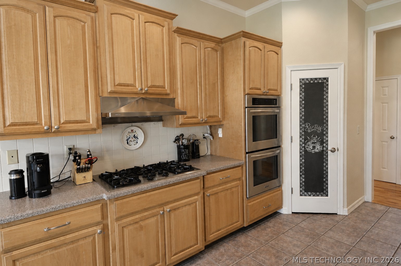 1532 W Trenton Street Property Photo 11