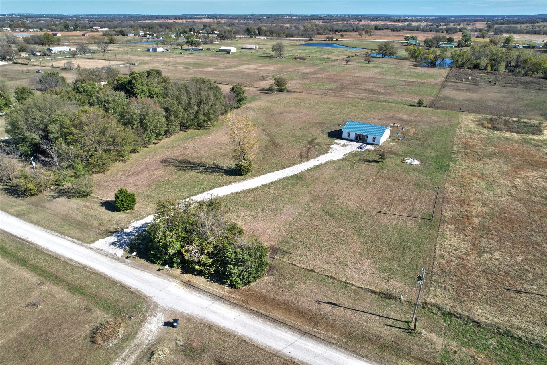 2200 N 166th Road Property Photo 33