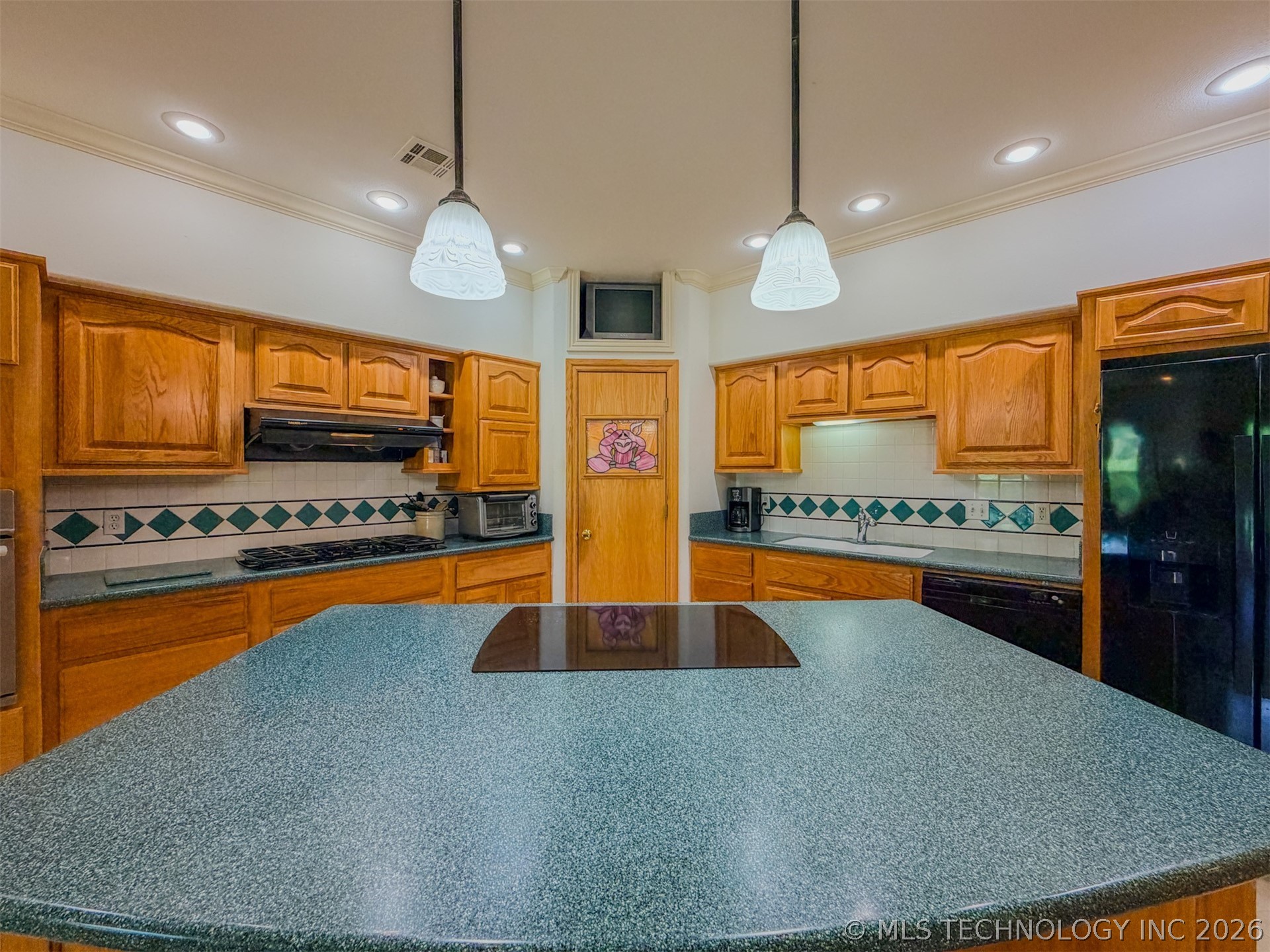 15224 W Jones Road Property Photo 11