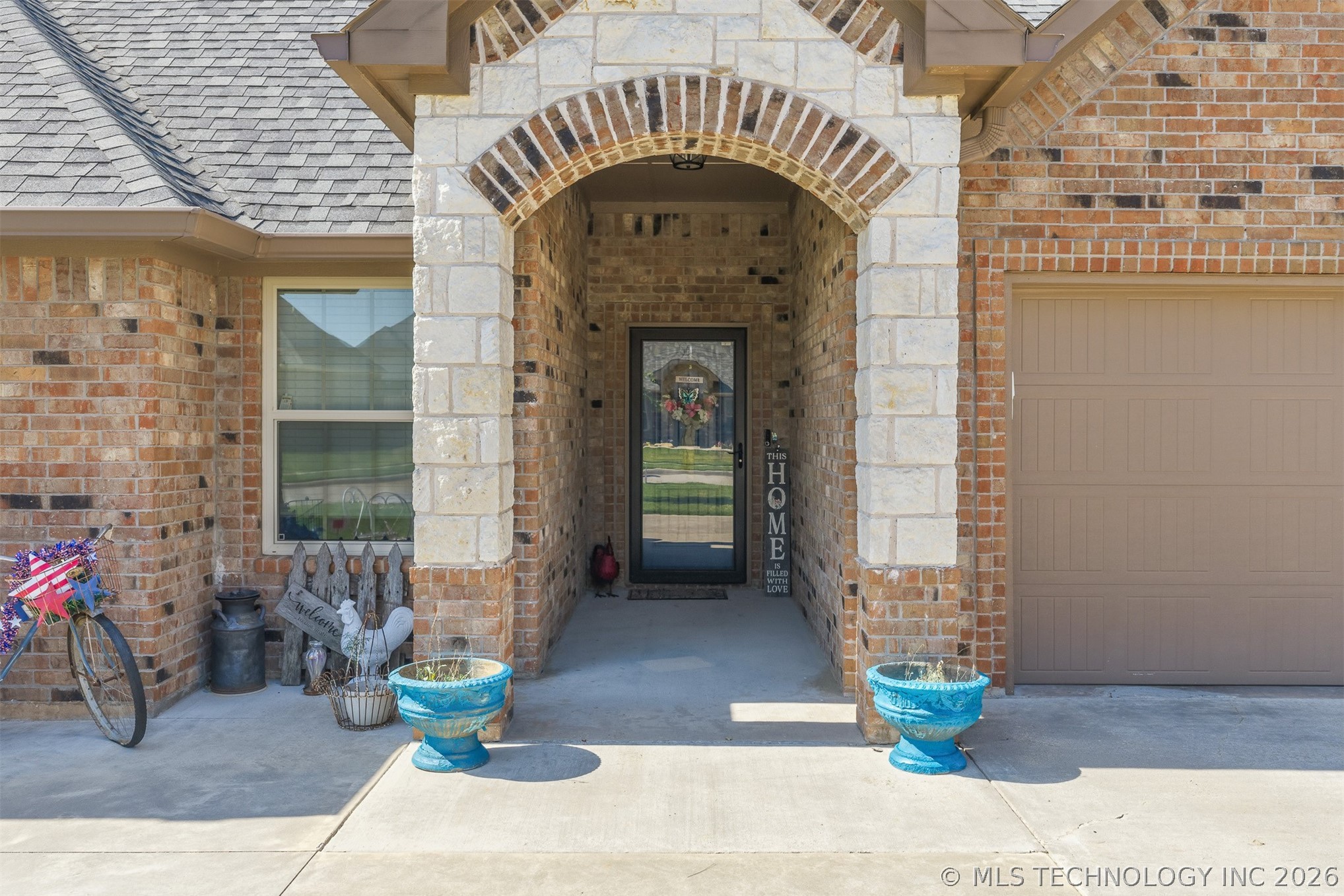 308 Hidden Property Photo 2