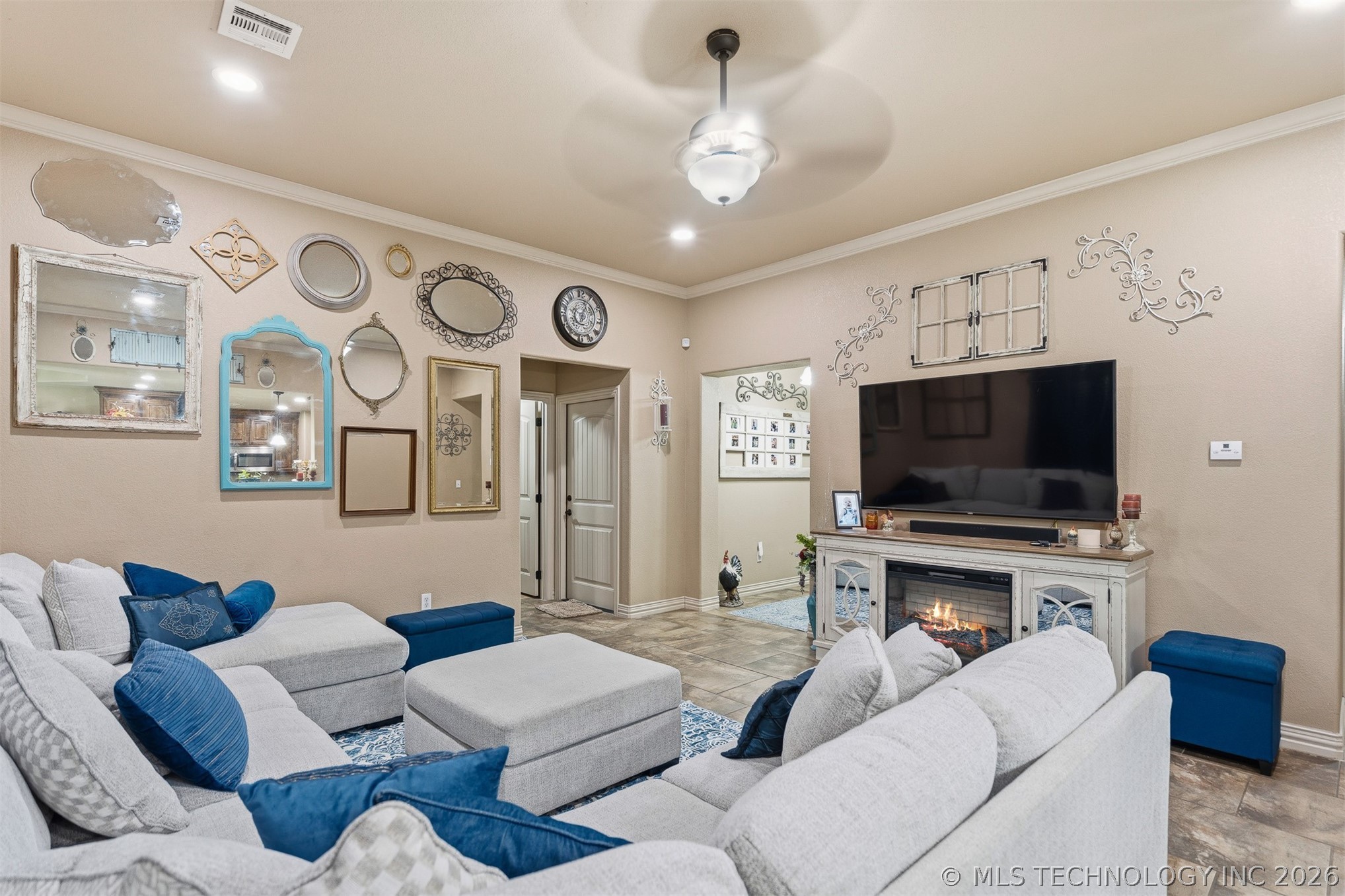 308 Hidden Property Photo 6