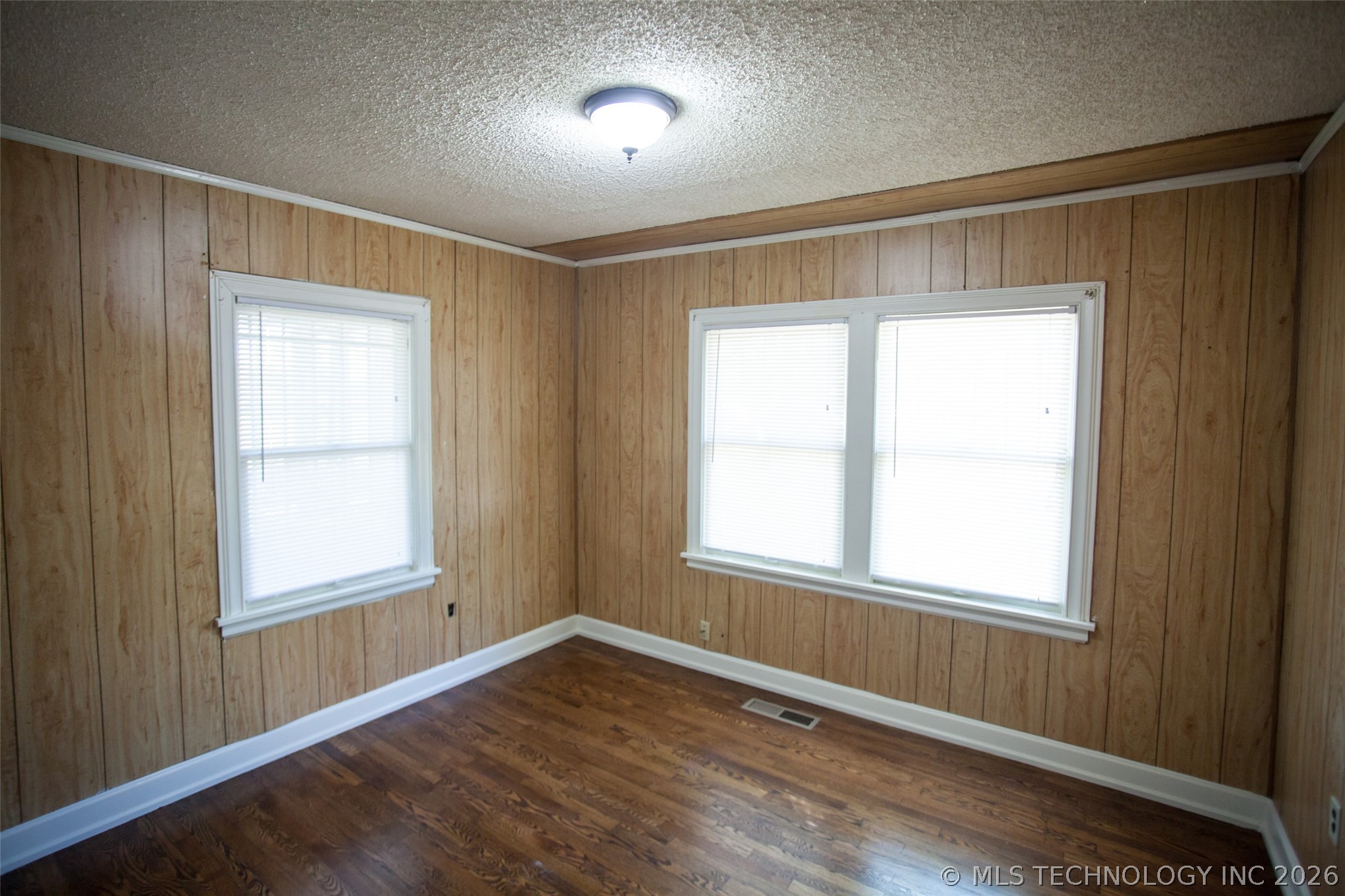 1165 N Boston Place Property Photo 3