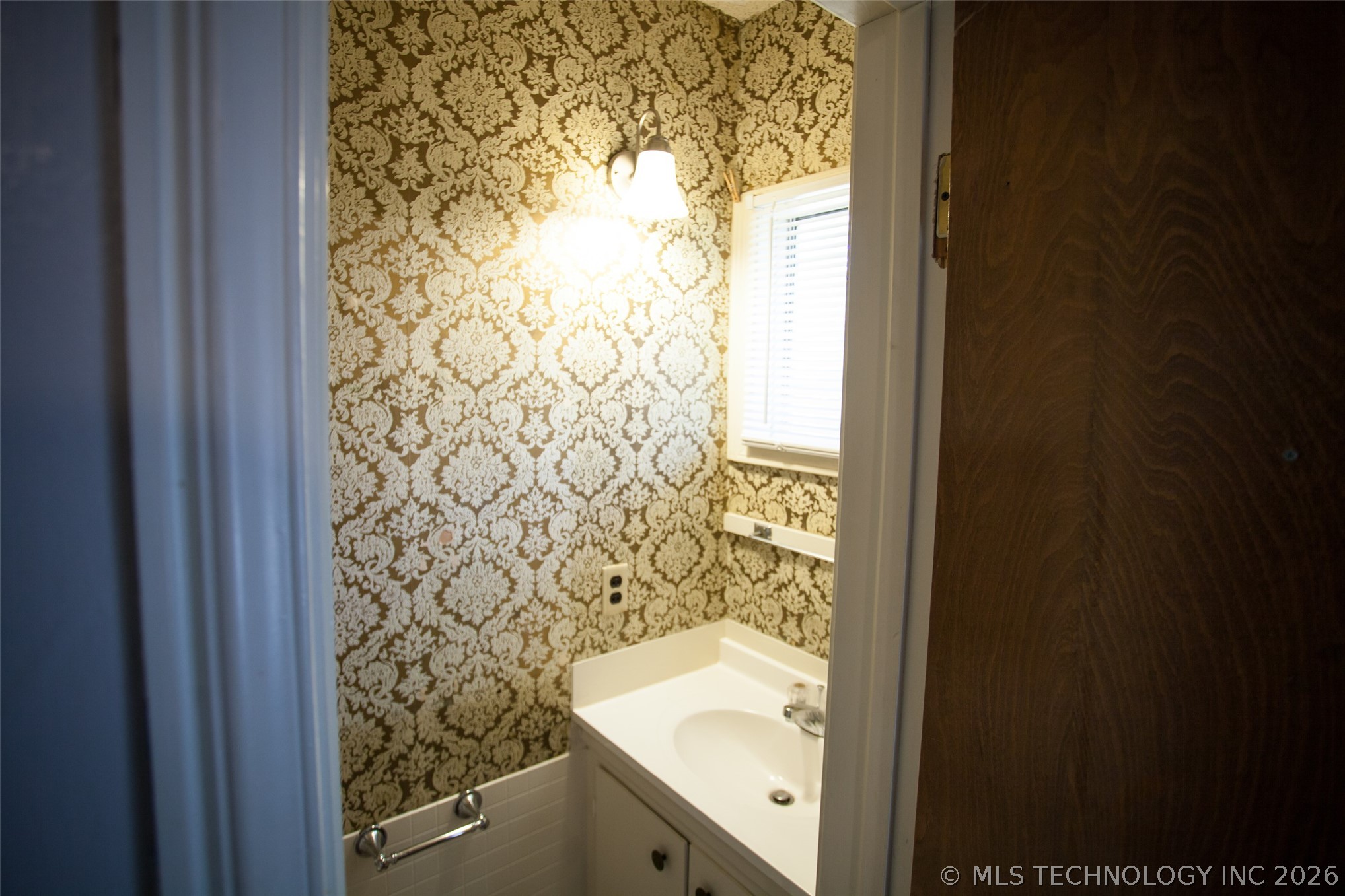 1165 N Boston Place Property Photo 7