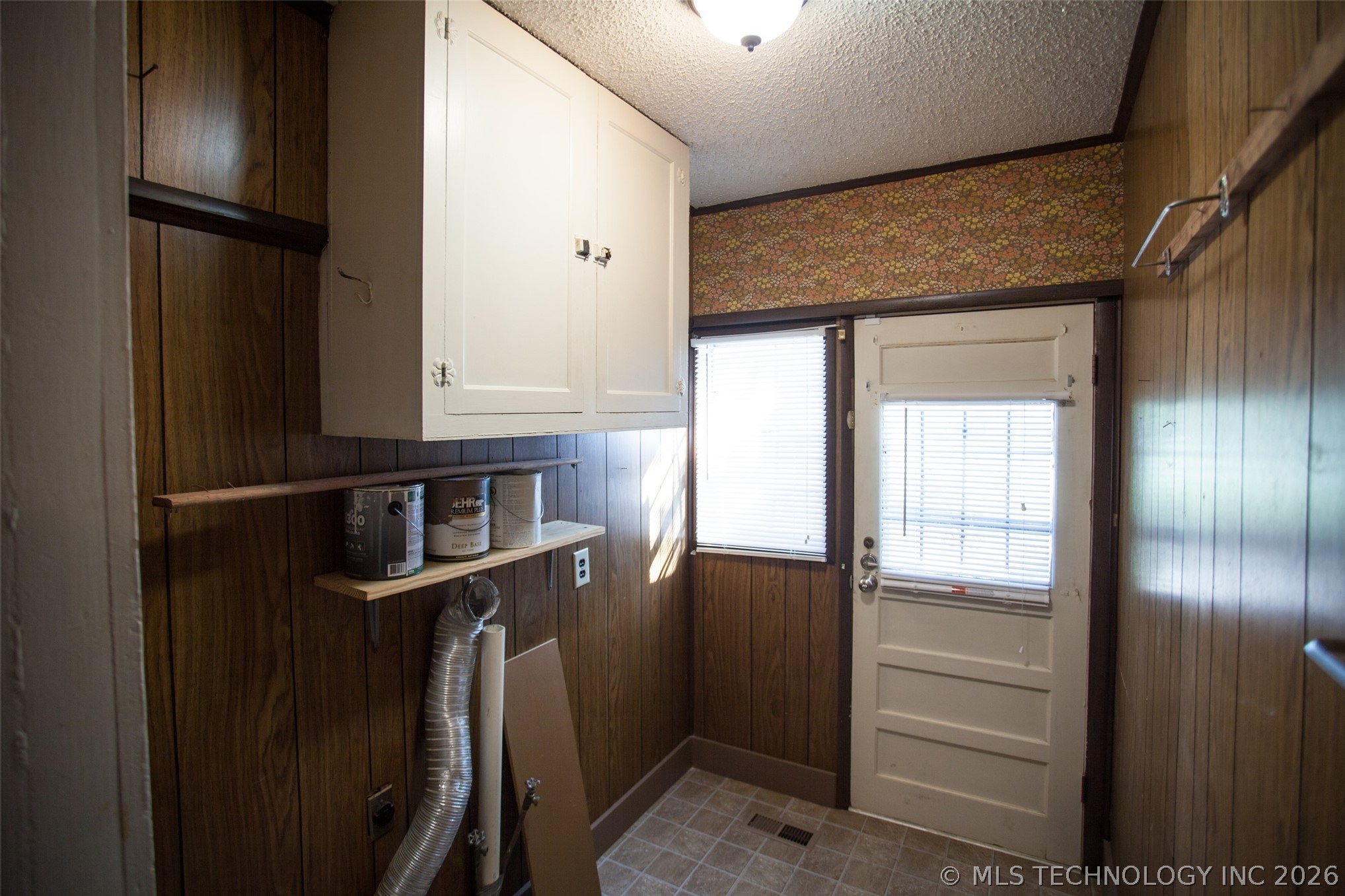 1165 N Boston Place Property Photo 9