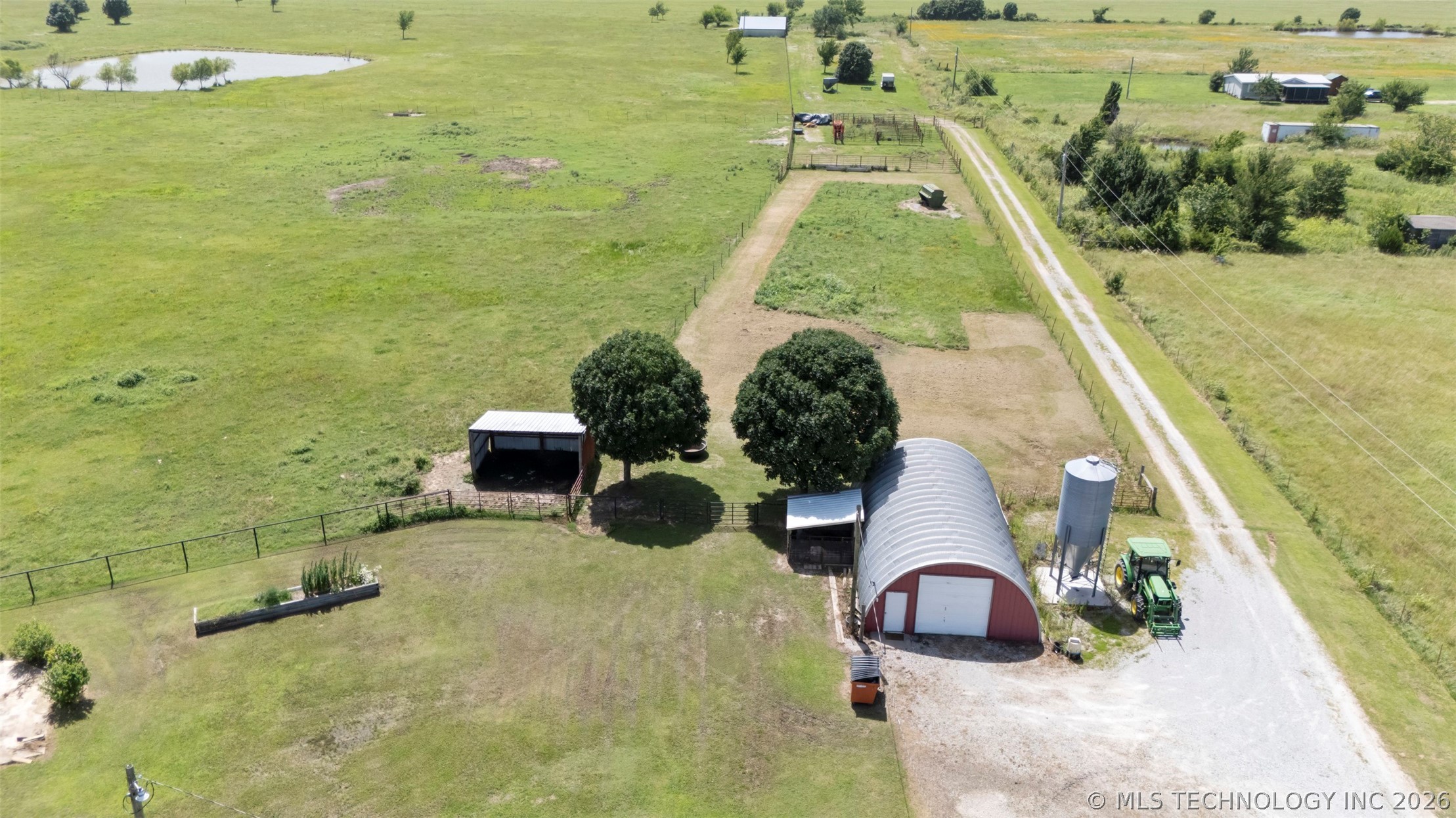 57455 E 230 Road Property Photo 6