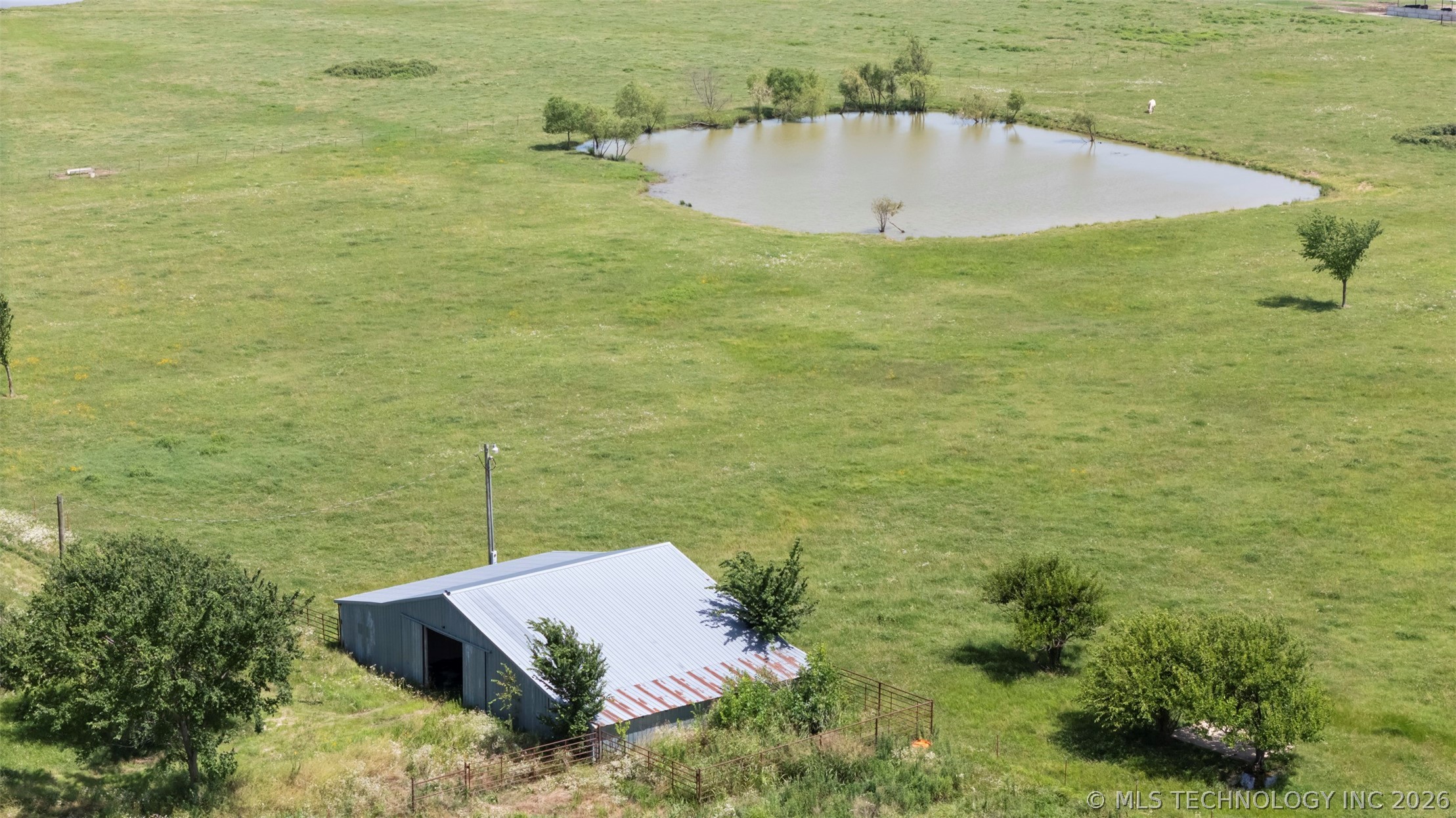 57455 E 230 Road Property Photo 9