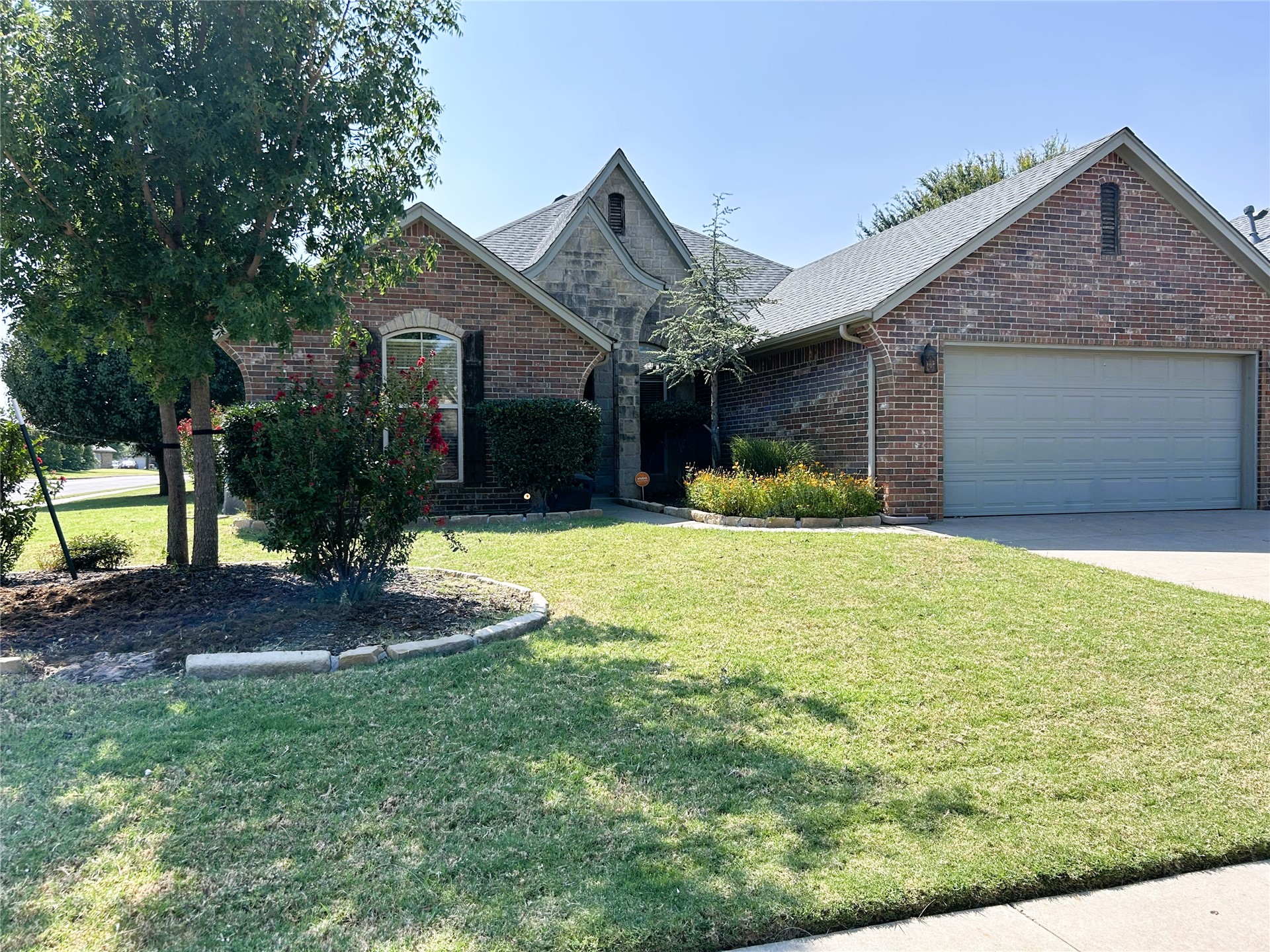 17217 Picasso Drive Property Photo 1