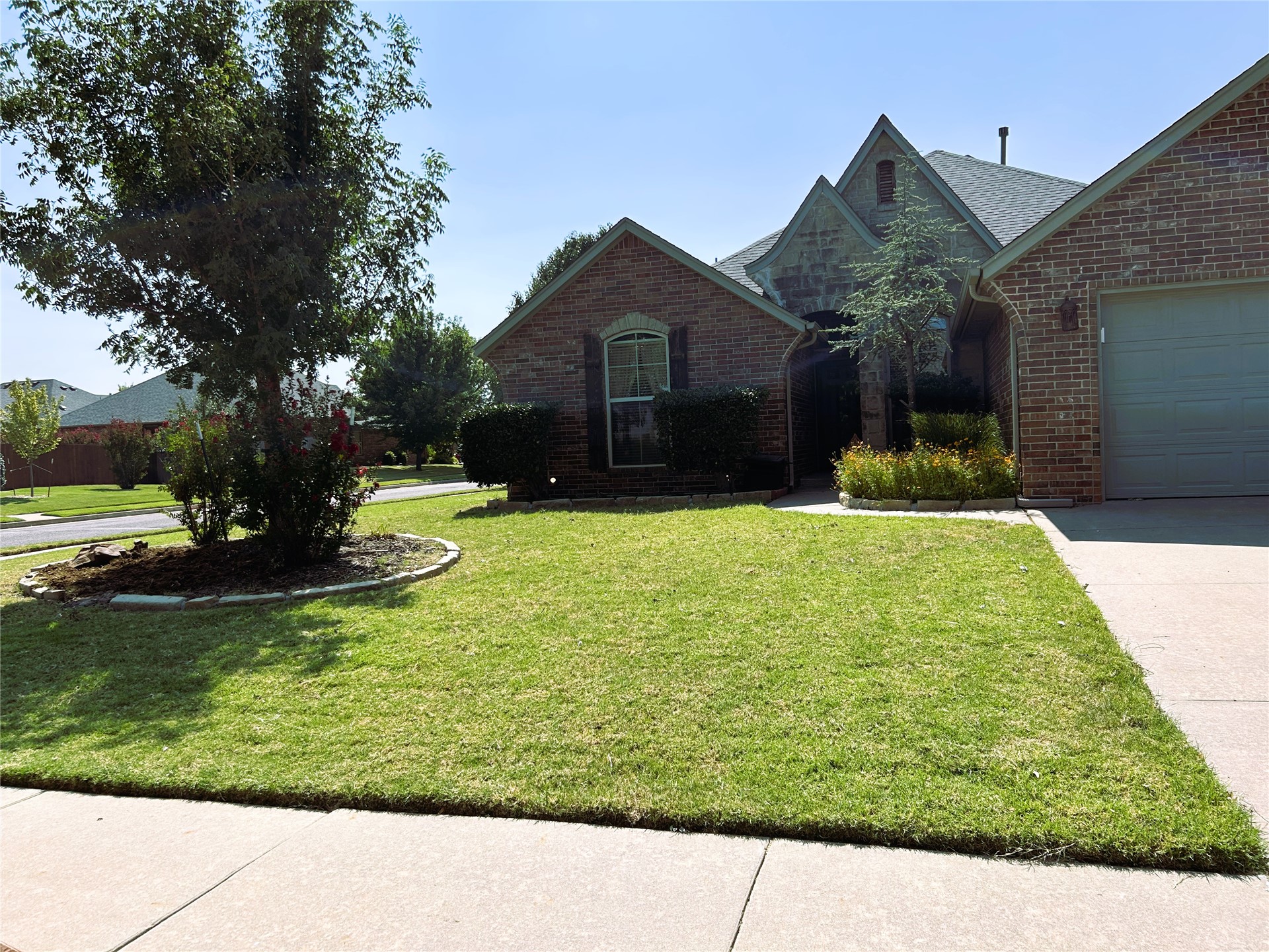 17217 Picasso Drive Property Photo 2