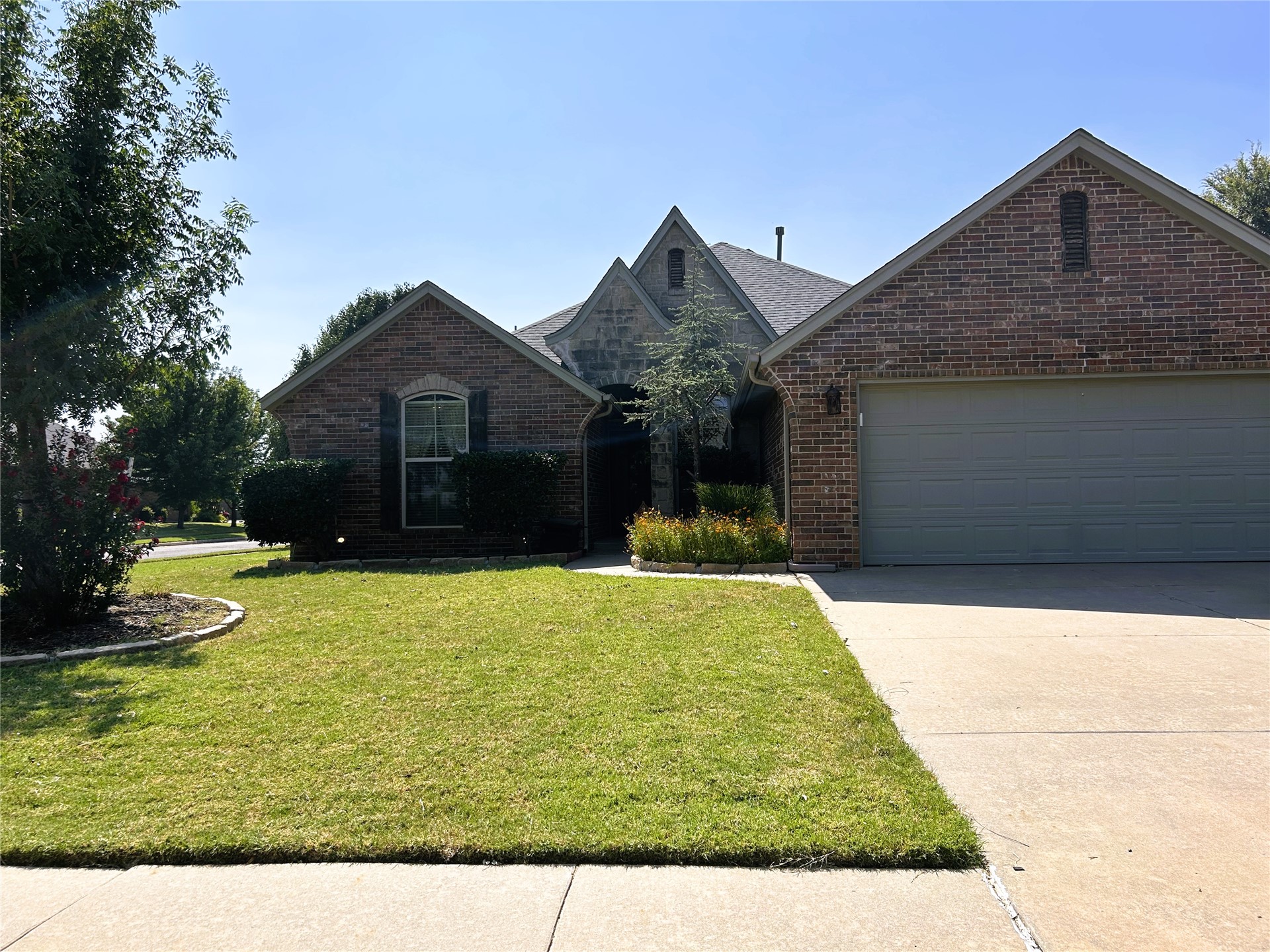 17217 Picasso Drive Property Photo 3