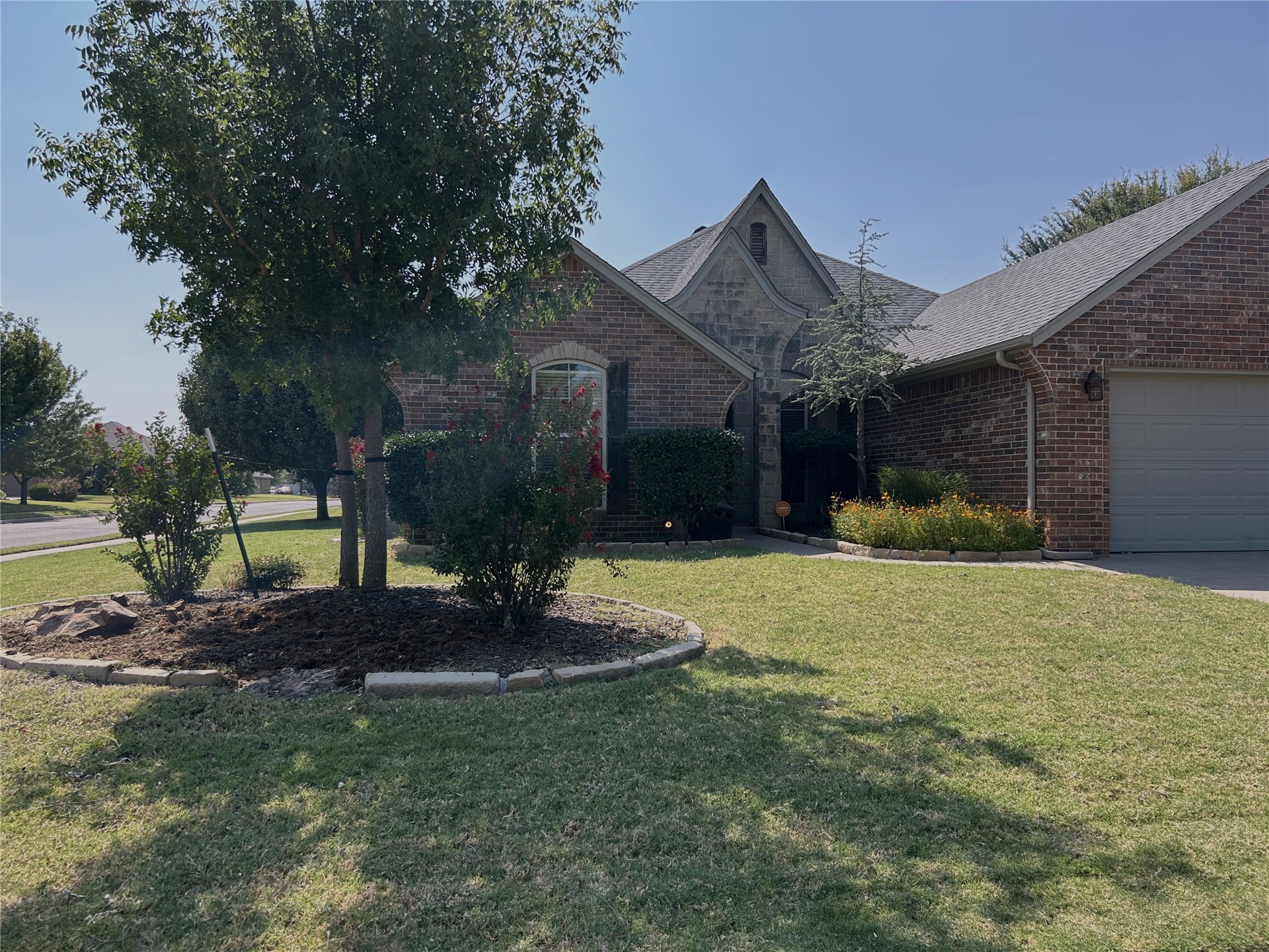 17217 Picasso Drive Property Photo 4