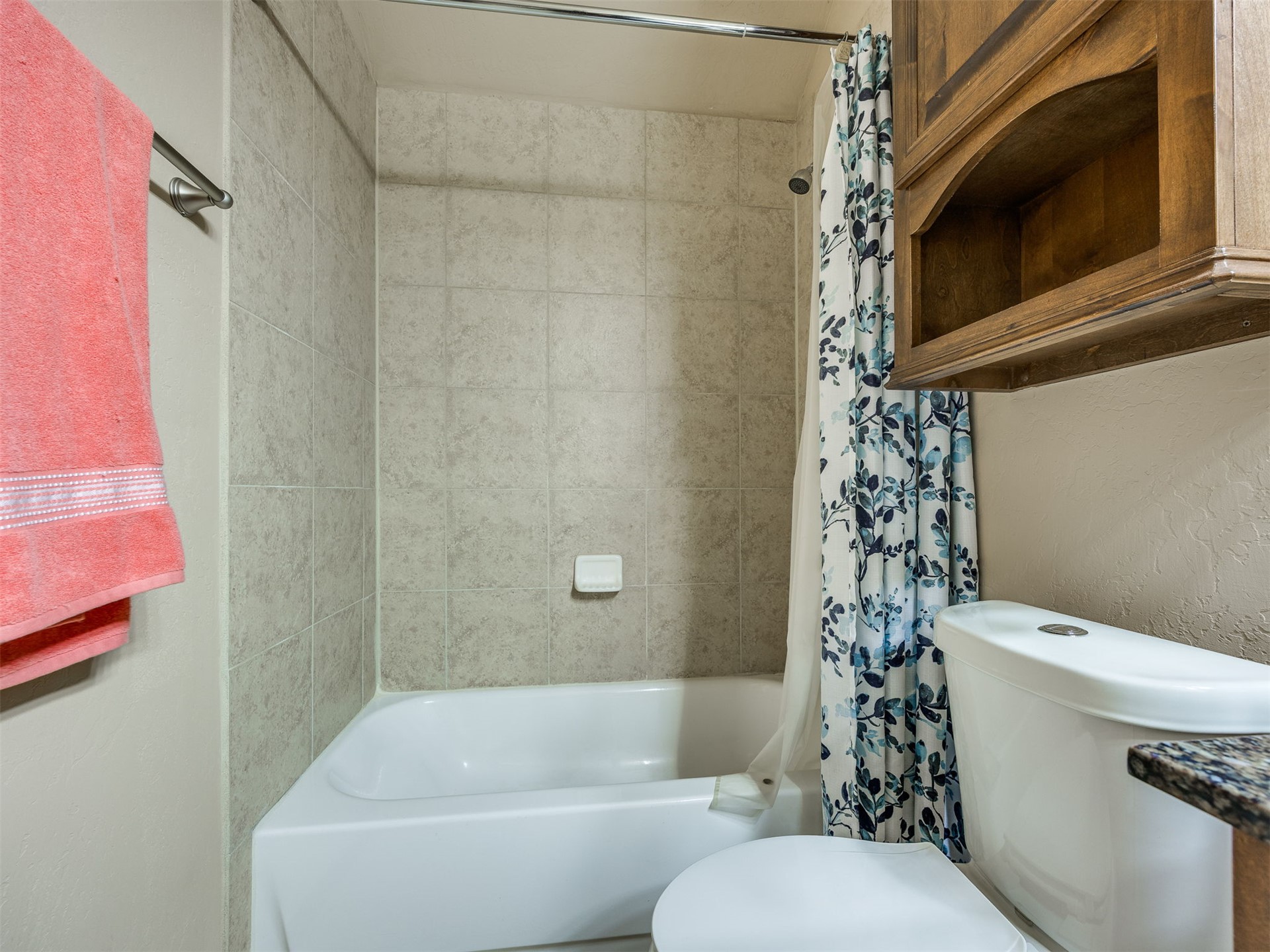 17217 Picasso Drive Property Photo 10