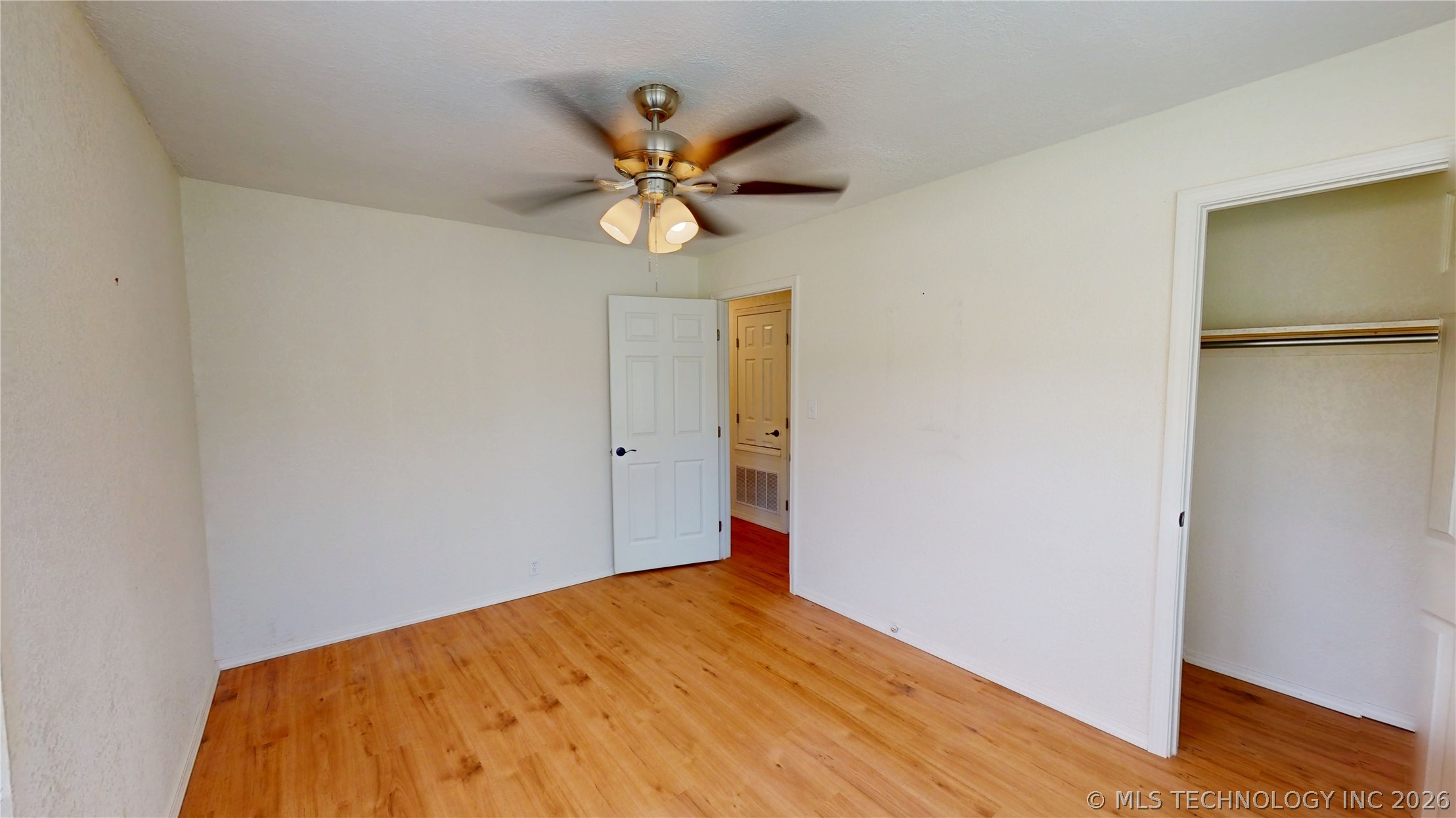 1002 S Highland Property Photo 15
