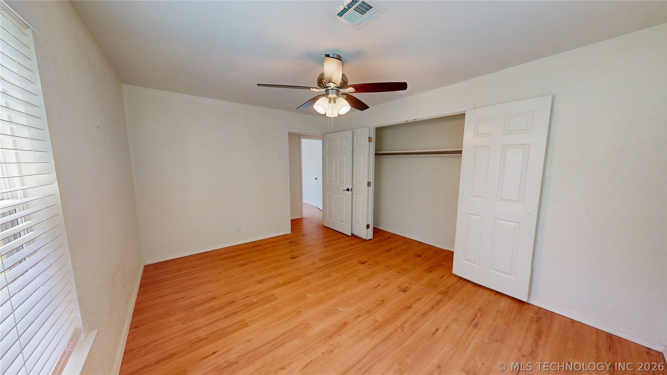 1002 S Highland Property Photo 17