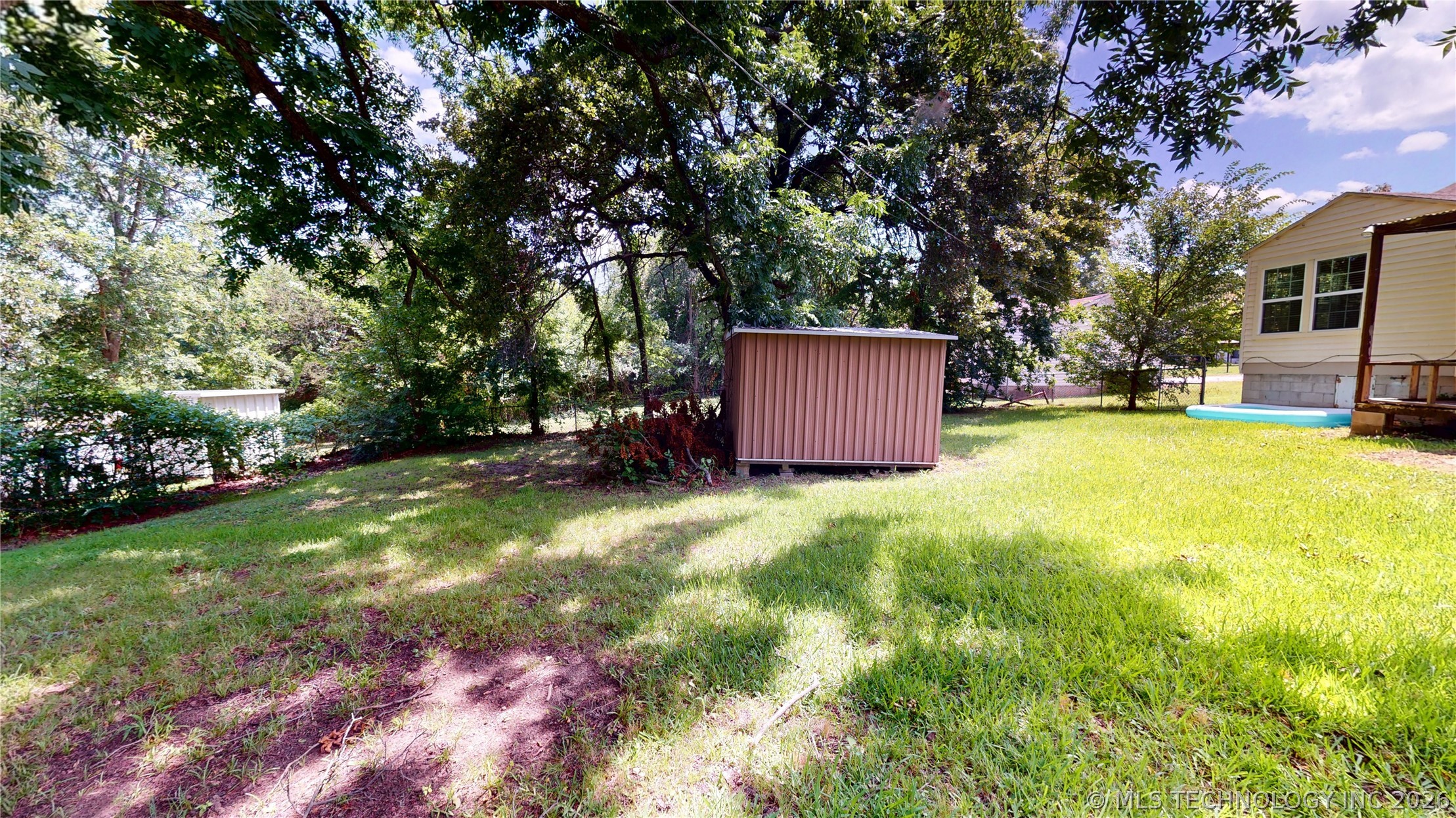 1002 S Highland Property Photo 35
