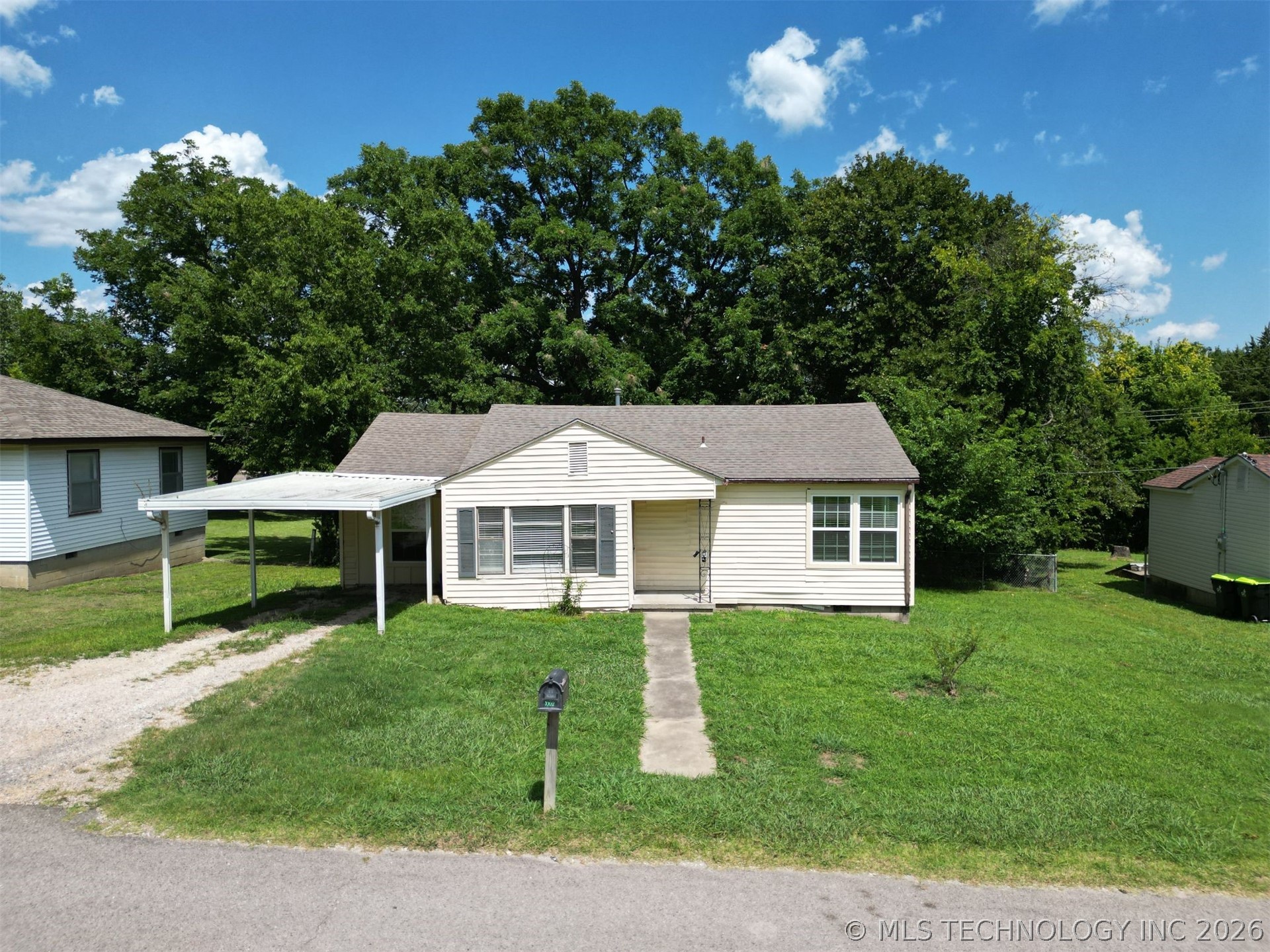 1002 S Highland Property Photo 39