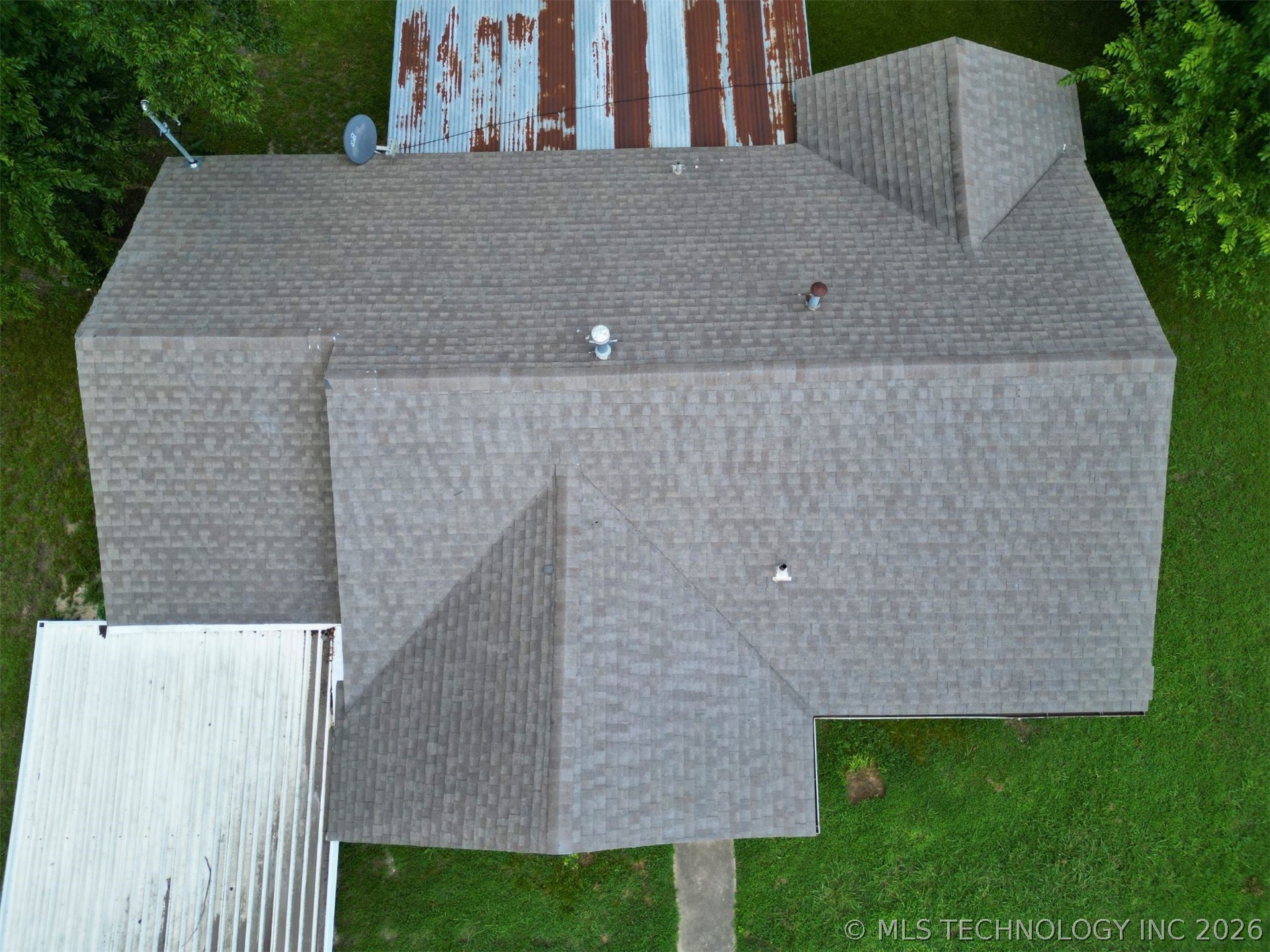 1002 S Highland Property Photo 41