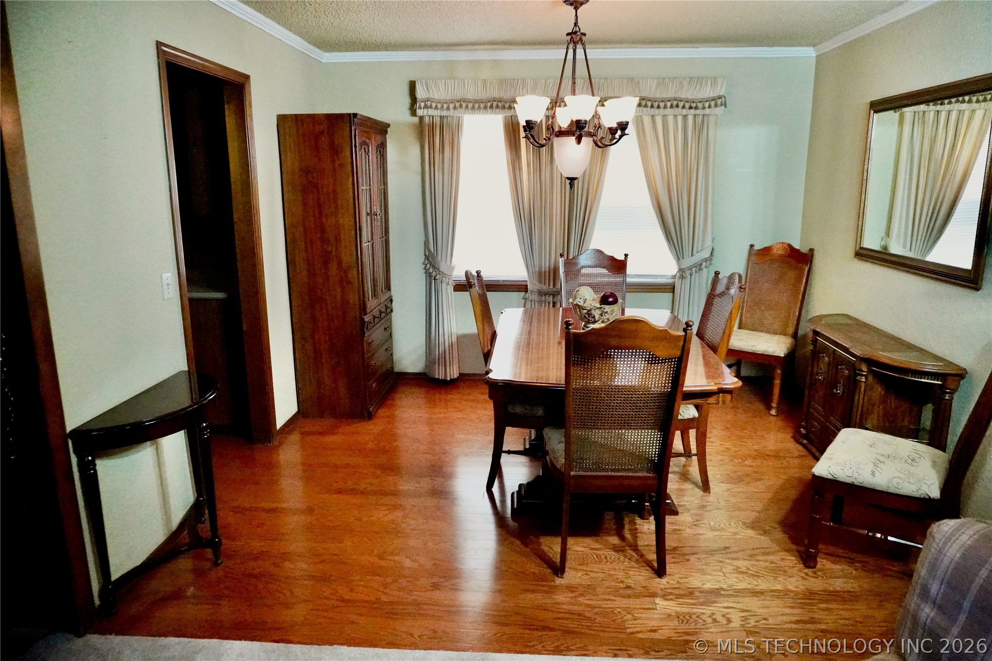 7505 S Gum Avenue Property Photo 13
