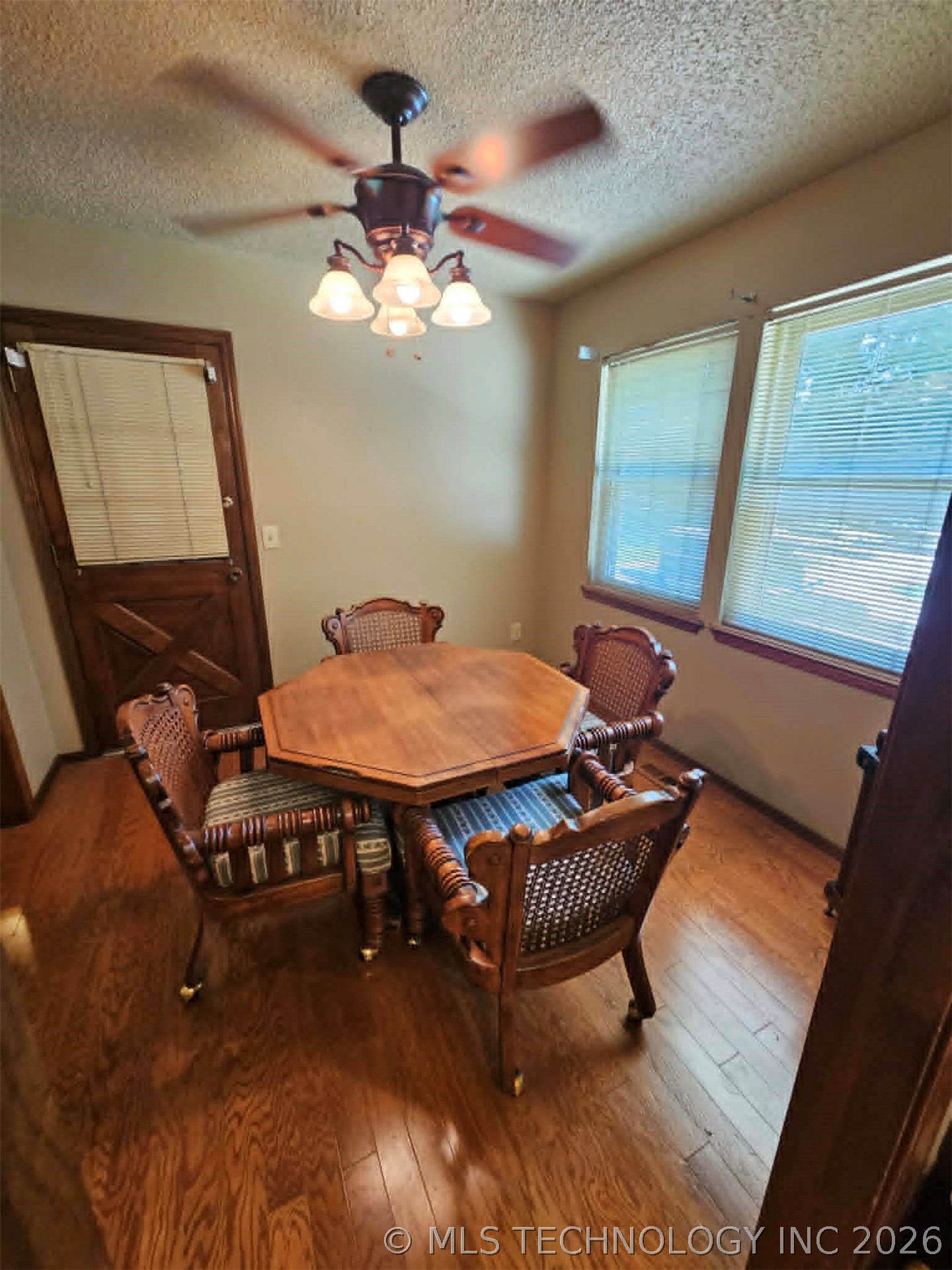 7505 S Gum Avenue Property Photo 14