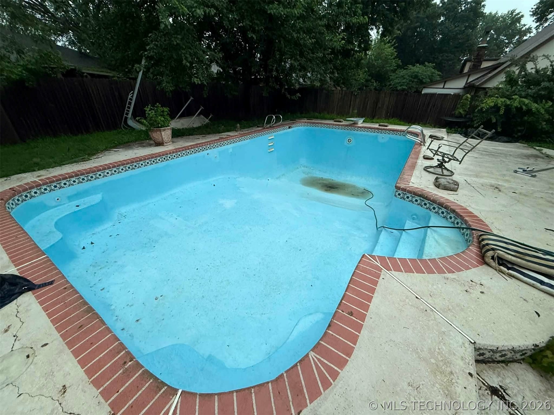 7505 S Gum Avenue Property Photo 29