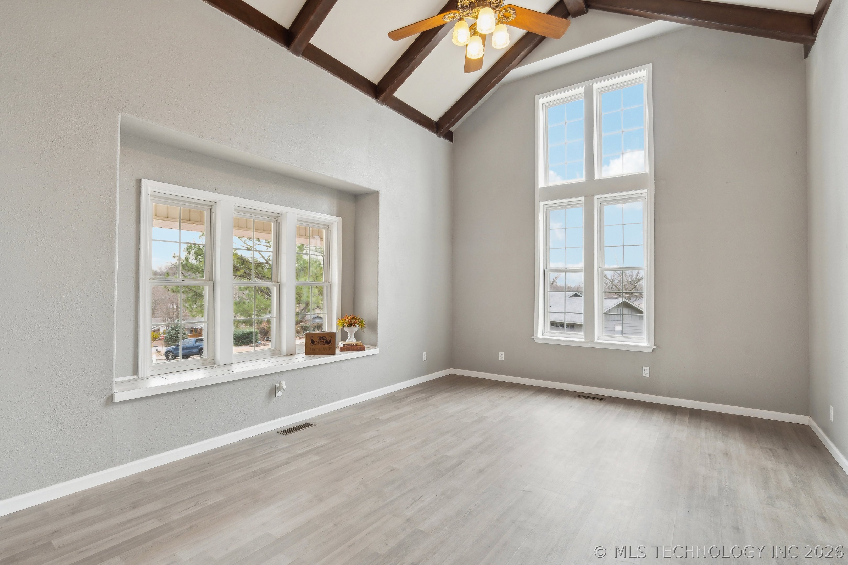 206 Sandy Circle Property Photo 8