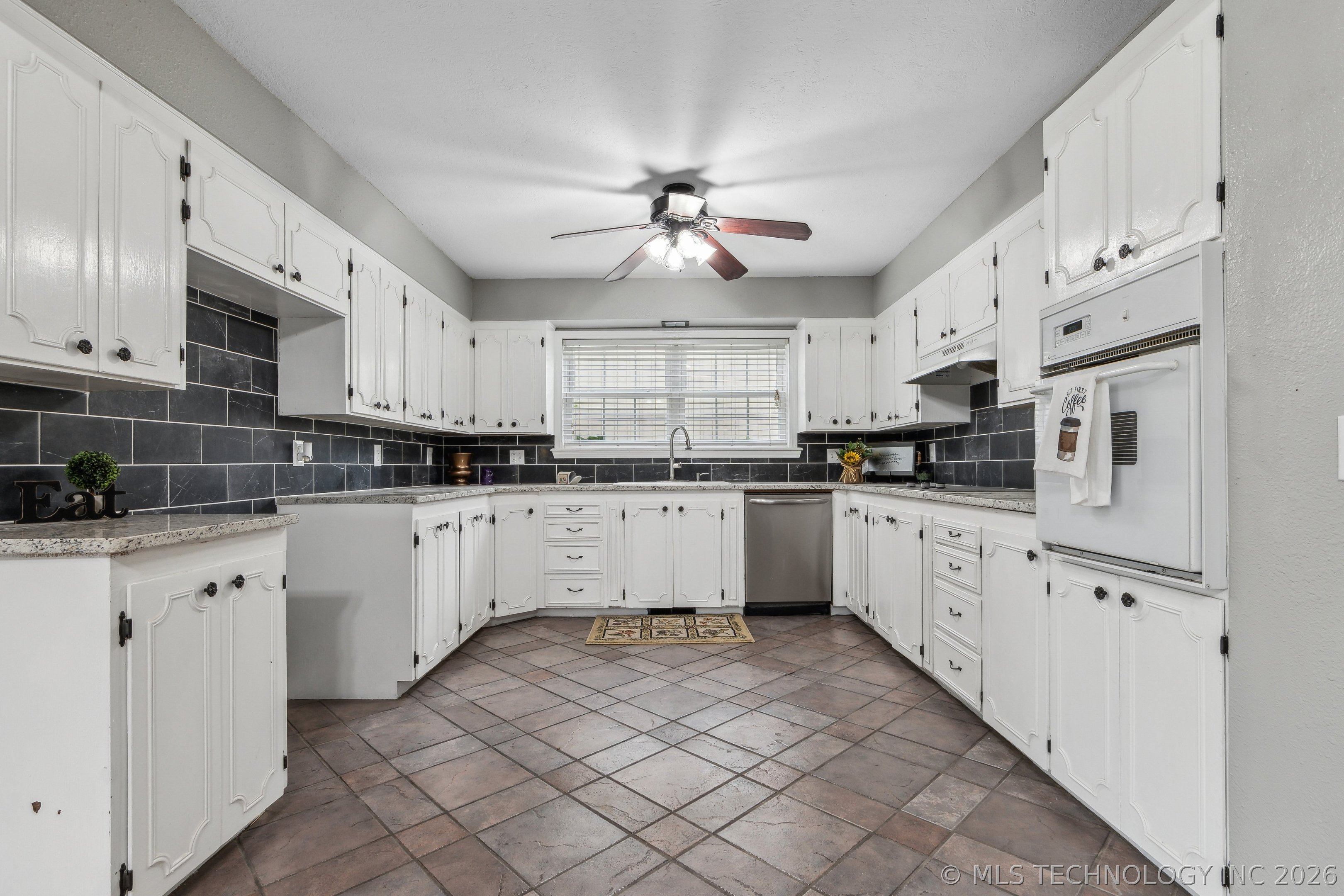 206 Sandy Circle Property Photo 19
