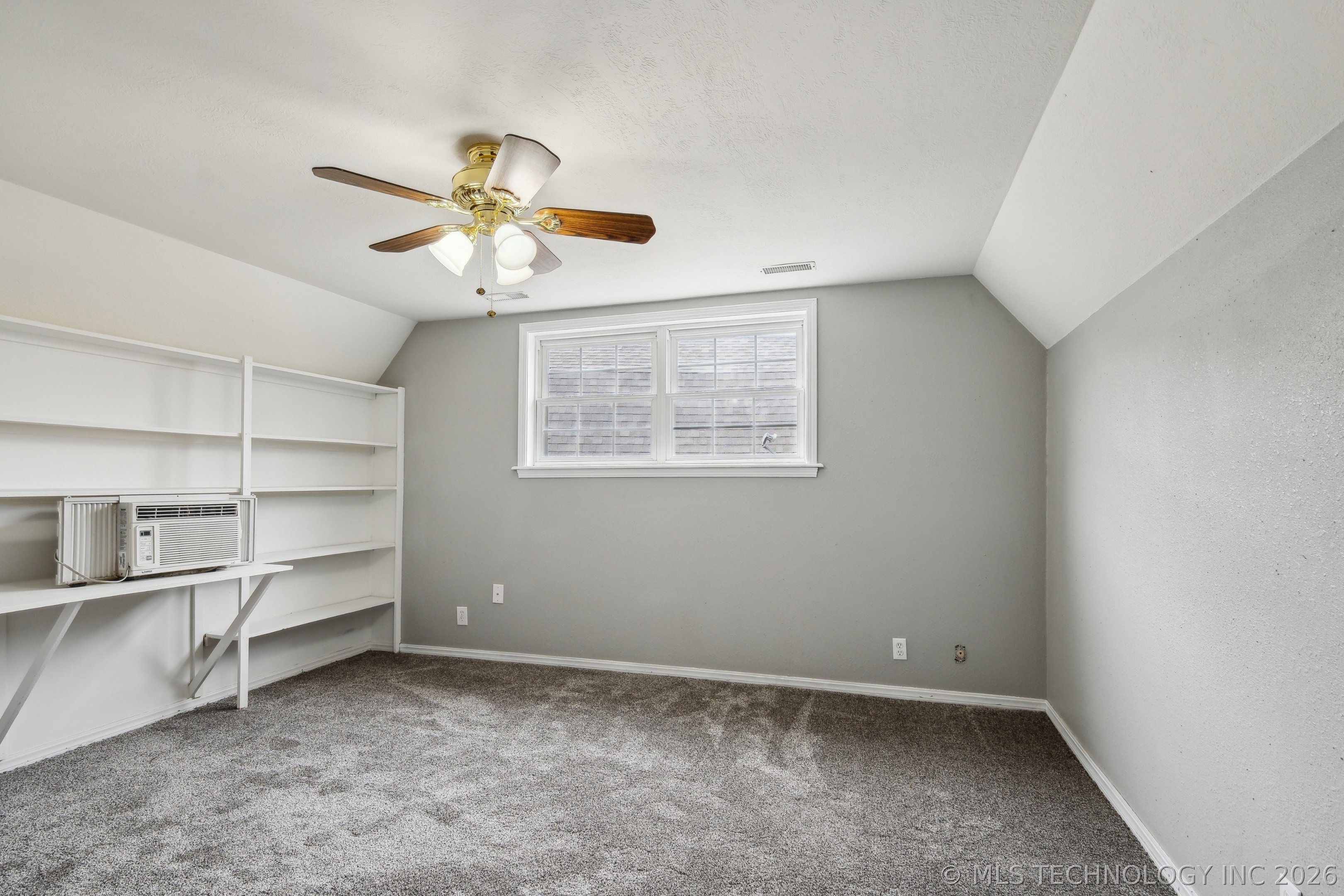 206 Sandy Circle Property Photo 34